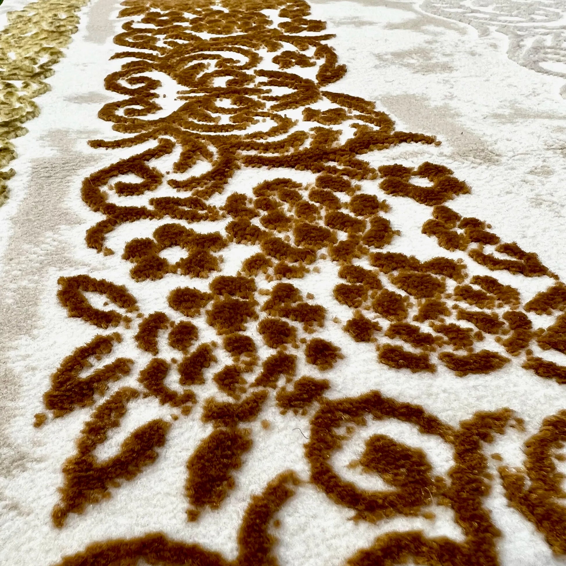 Aleyna Cream Gold Carpet (Rectangle)