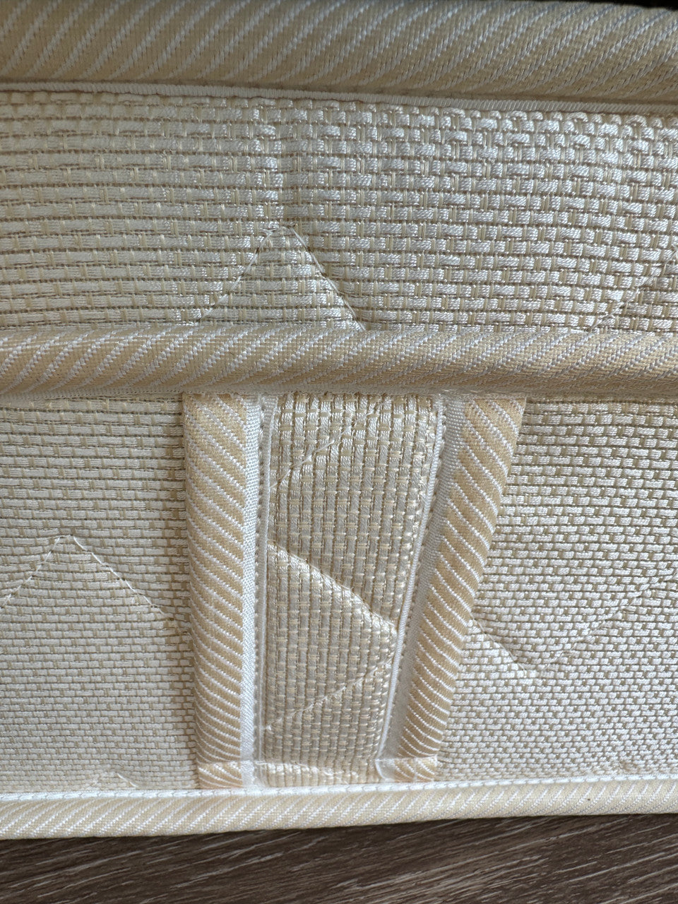 Ambiance Mattress - Medium Comfort - 15 cm Height - (Choose from  11 sizes)