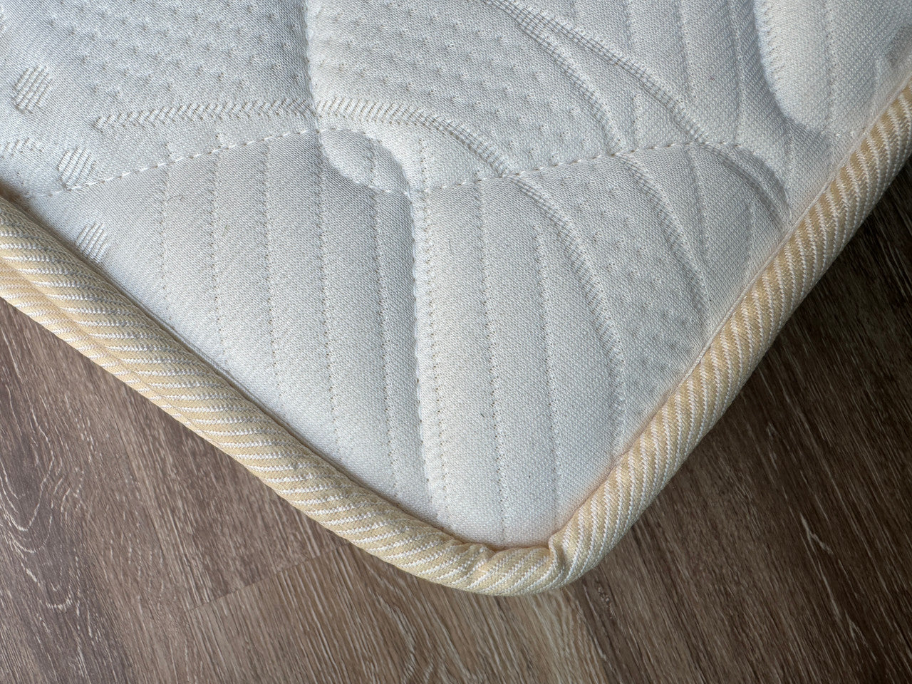 Ambiance Mattress - Medium Comfort - 15 cm Height - (Choose from  11 sizes)