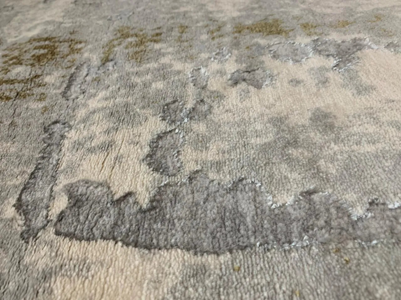 Greg Grey Gold Carpet (Rectangle)