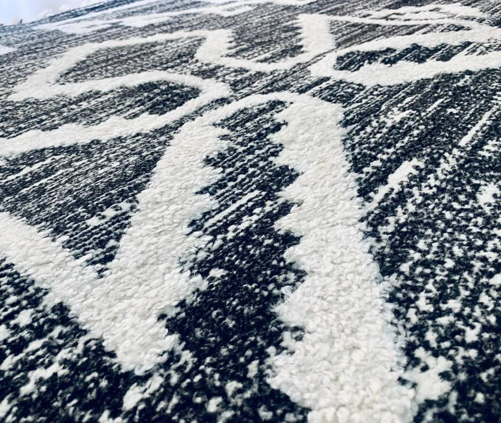 Iona Cream Black Carpet (Rectangle)