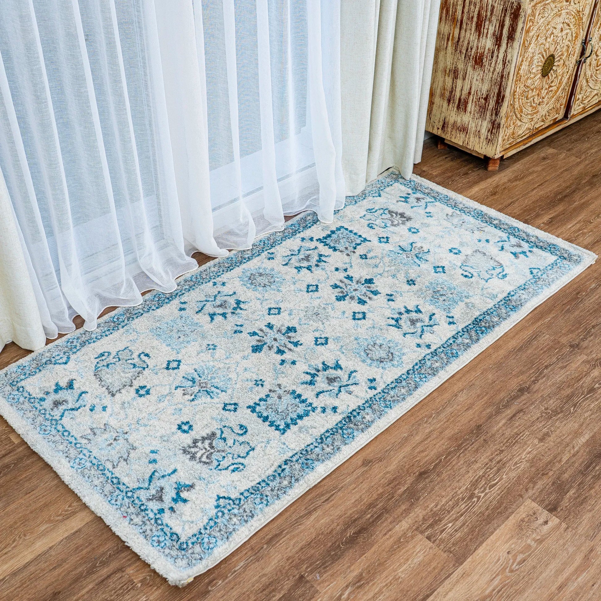Ode Distressed Design Cream Sky Blue Carpet (Runner)