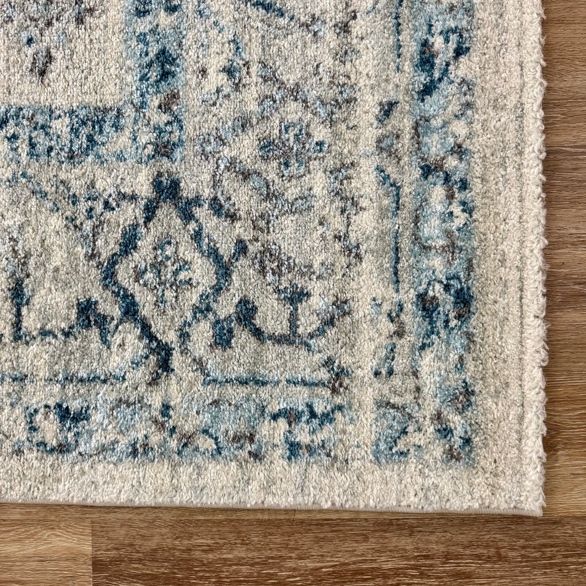 Renaissance Cream Sky Blue Distressed Design Carpet (Runner)