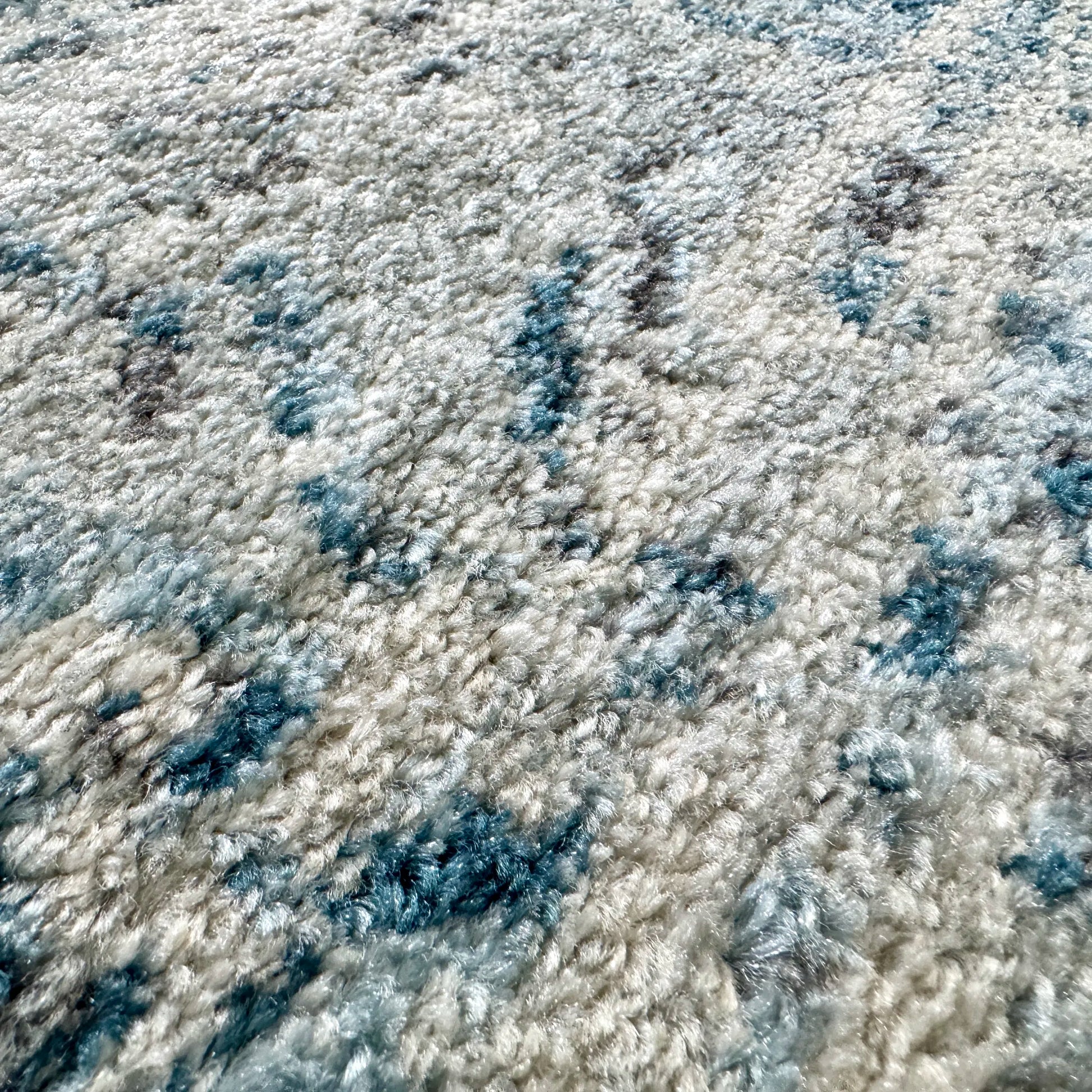 Renaissance Cream Sky Blue Distressed Design Carpet (Runner)