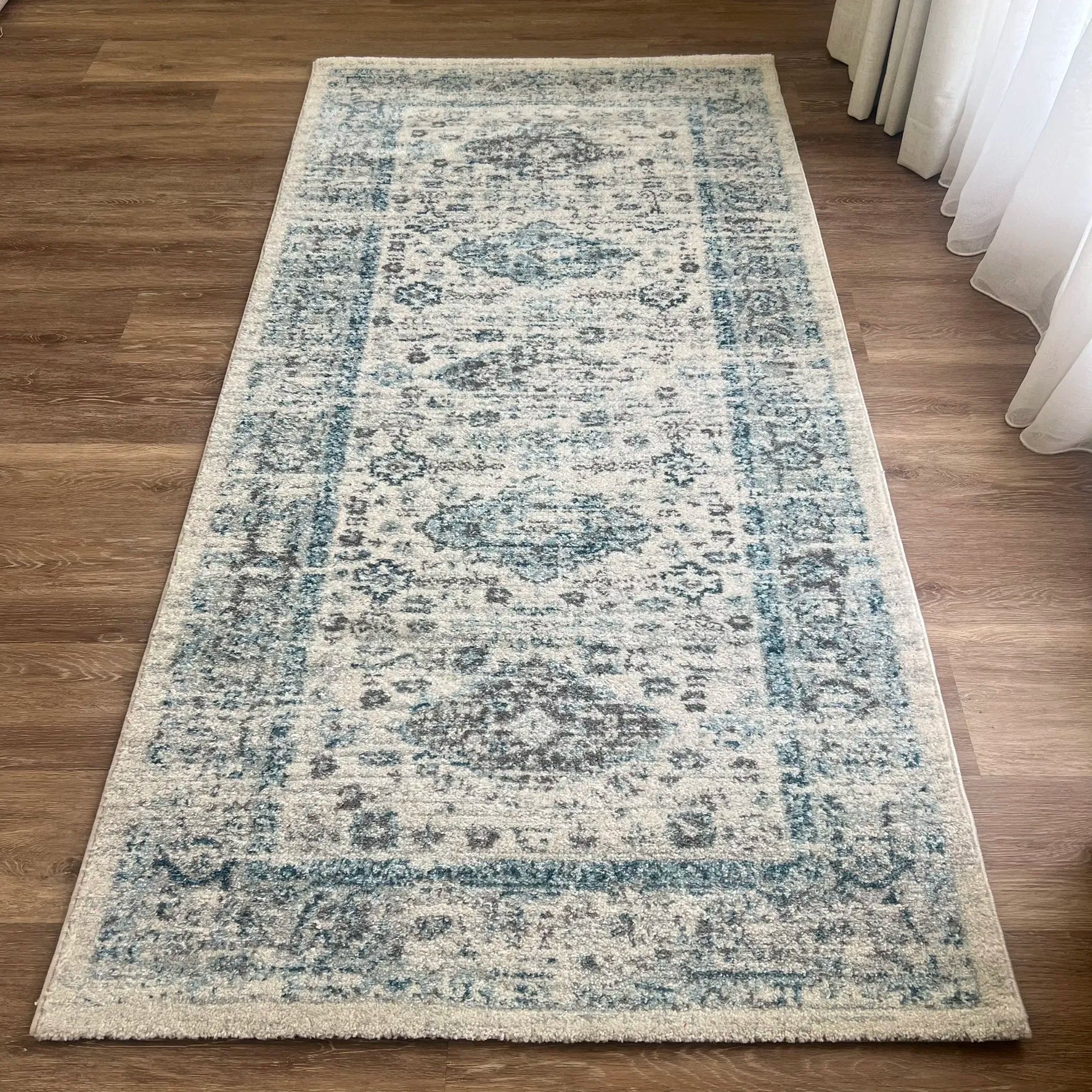 Renaissance Cream Sky Blue Distressed Design Carpet (Runner)