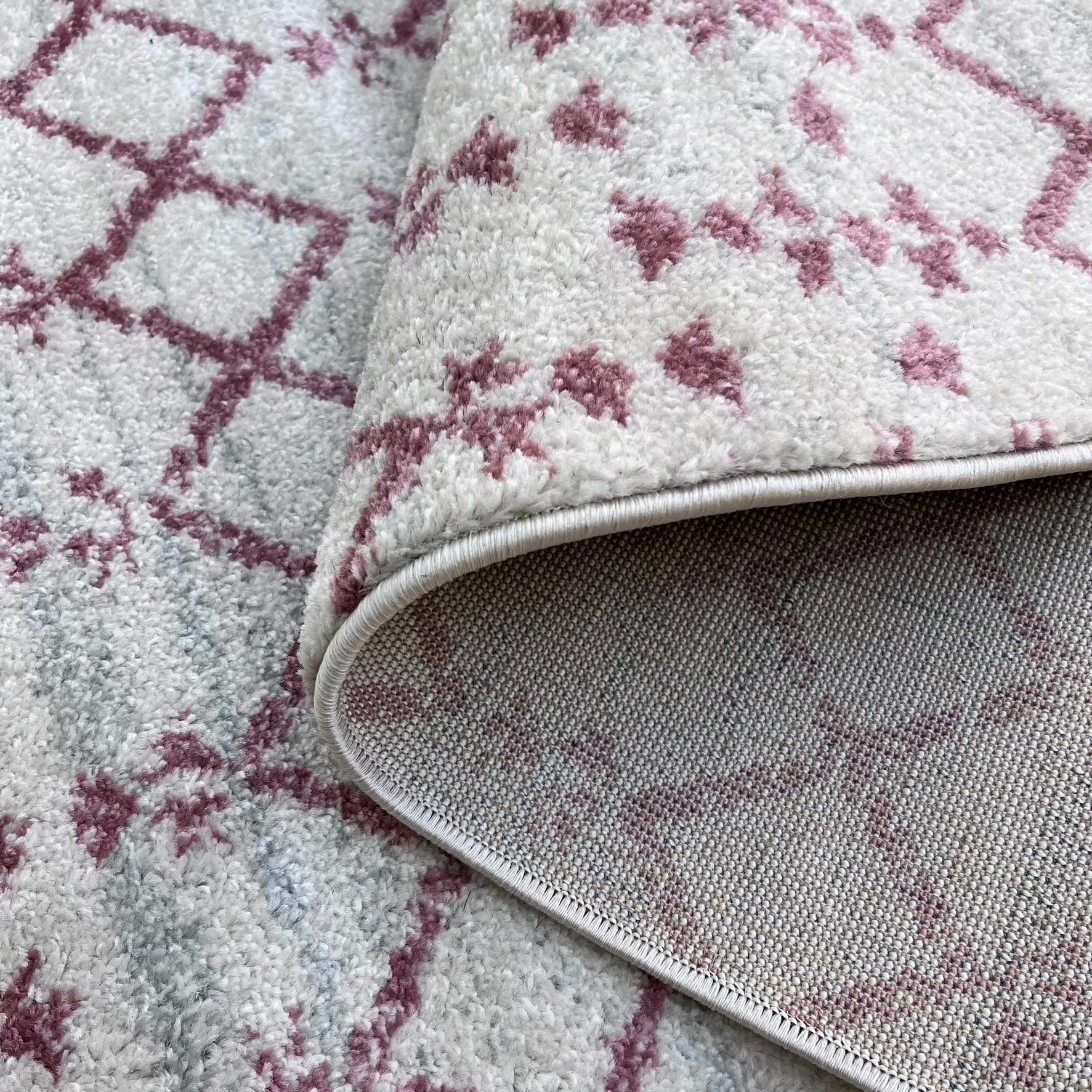 Arena Cream Pink Distressed Design Carpet (Rectangle)
