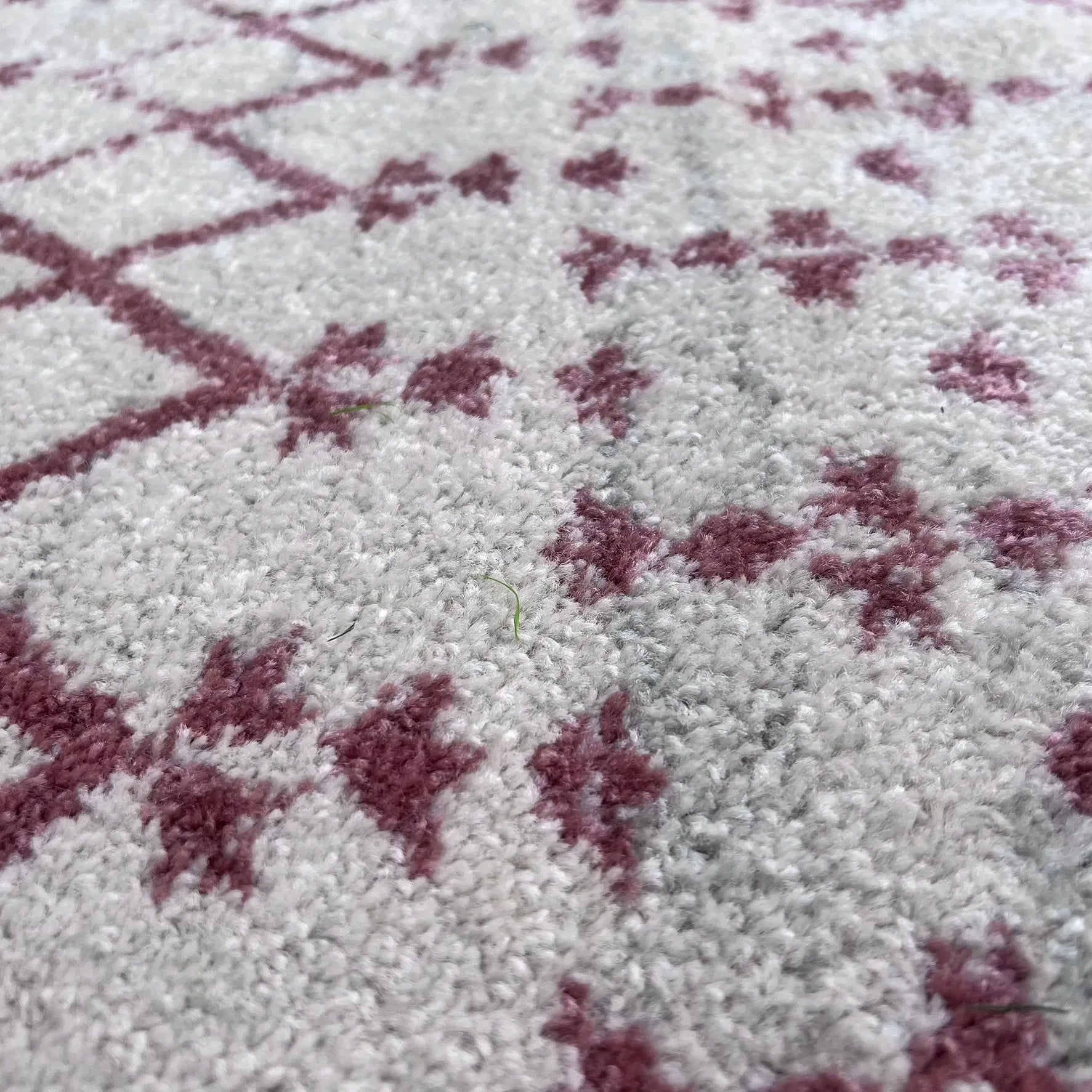 Arena Cream Pink Distressed Design Carpet (Rectangle)