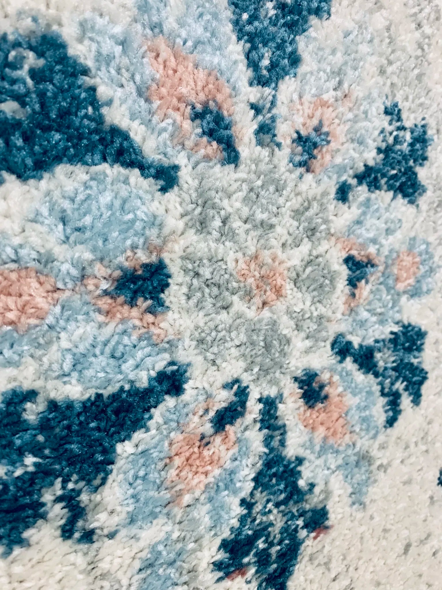 Vyron Distressed Design Cream Multicolour Carpet (Rectangle)