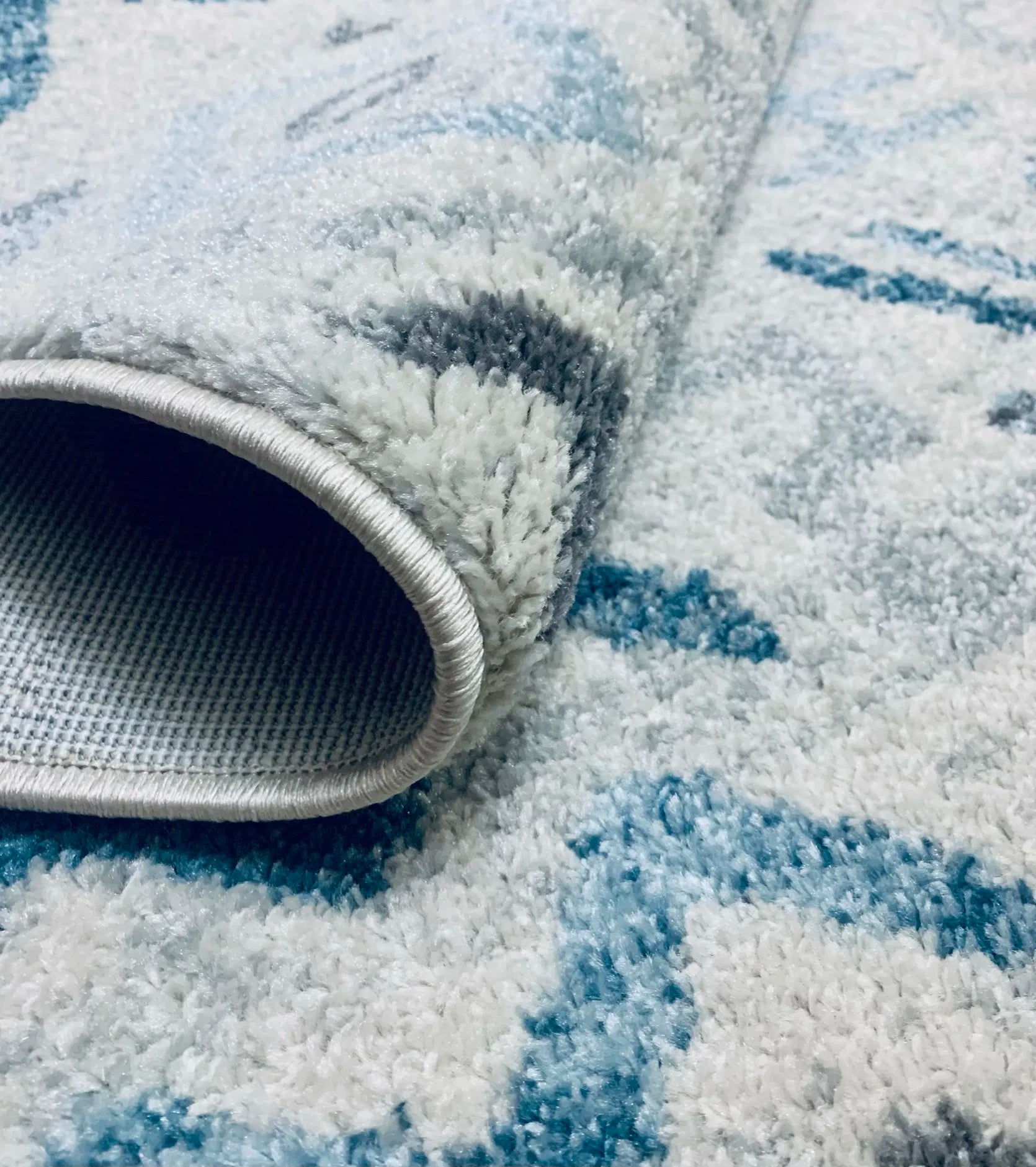 Agia Cream Blue Distressed Design Carpet (Rectangle)