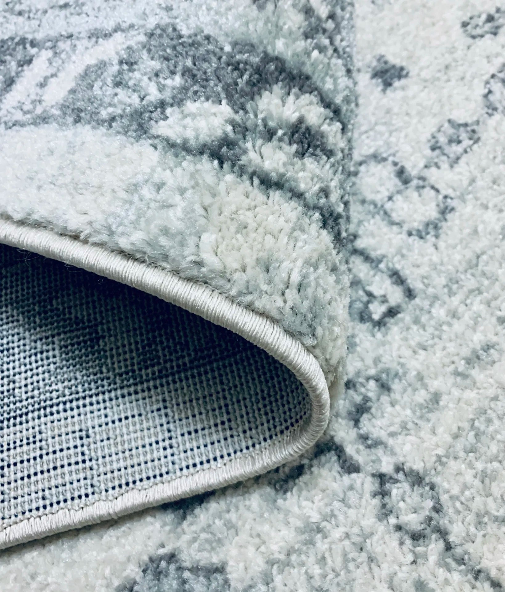 Kavala Cream Grey Distressed Design Carpet (Rectangle)