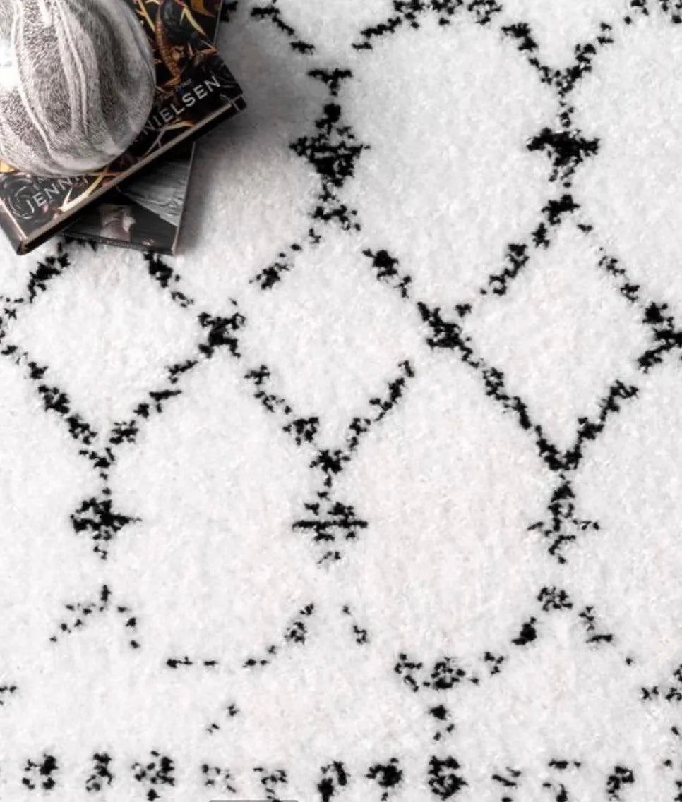 Rodos Cream Black Distressed Design Carpet (Round)