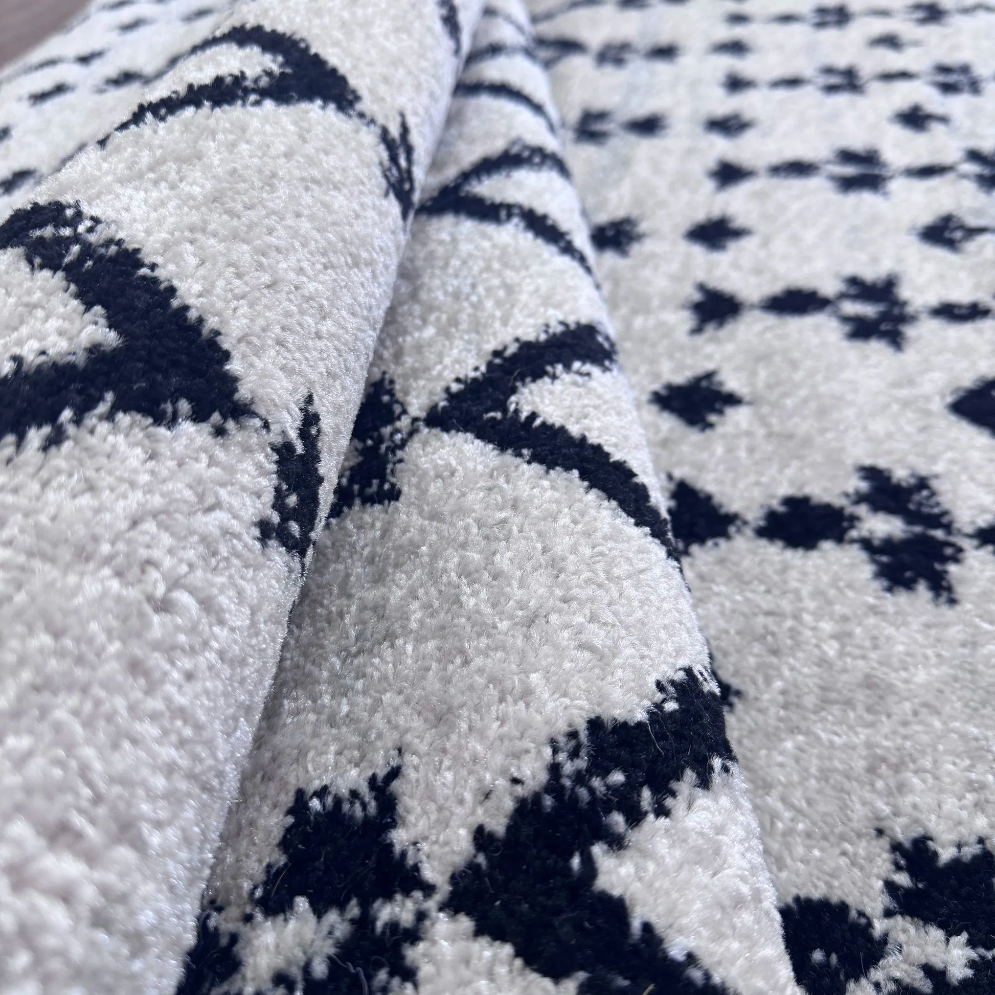 Rodos Cream Black Distressed Design Carpet (Rectangle)