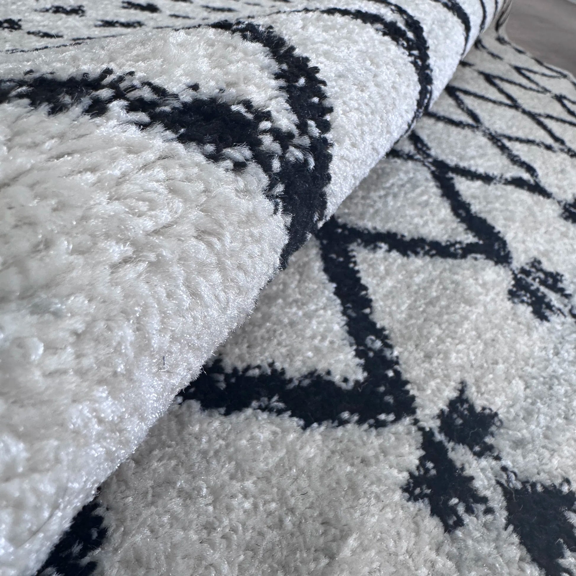 Rodos Cream Black Distressed Design Carpet (Rectangle)