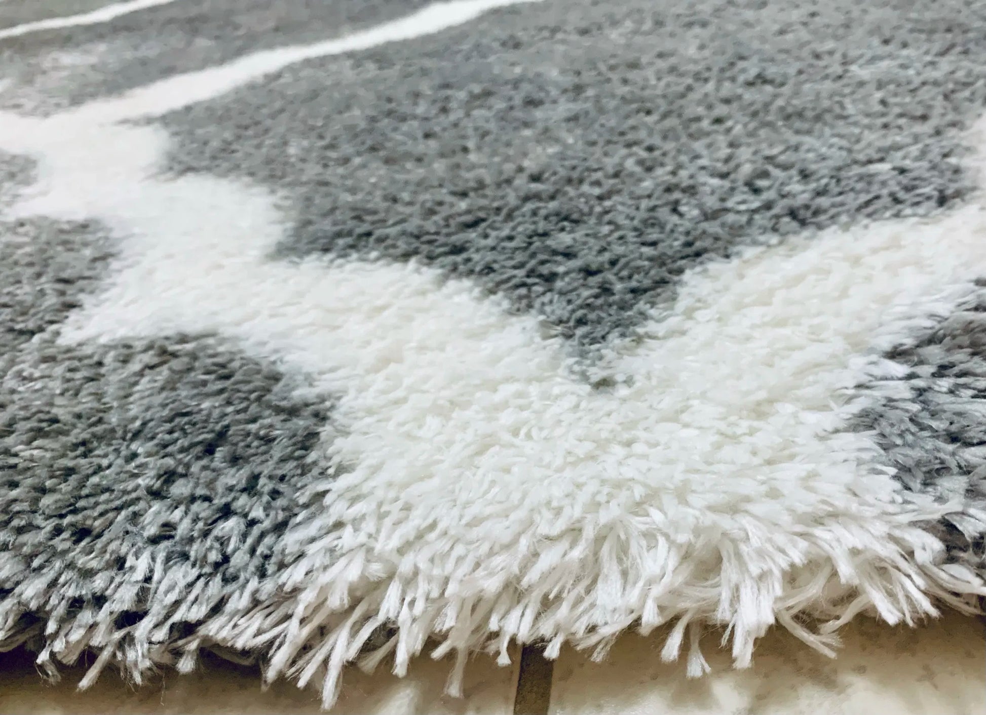 Abas Grey Cream Carpet (Rectangle)