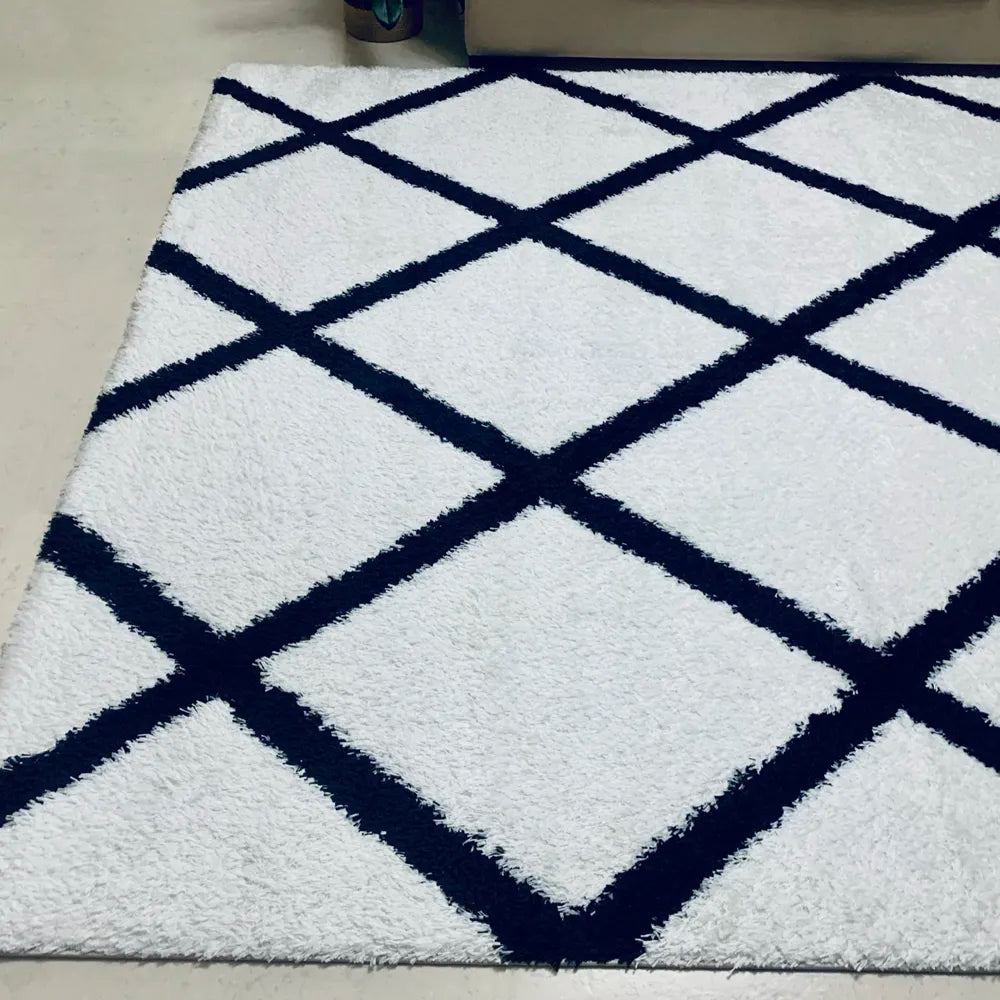 Xanthi Cream Black Carpet (Rectangle)