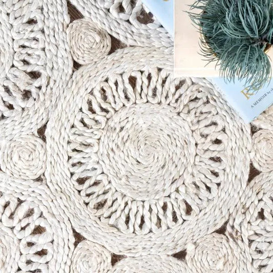 Koufalia White Carpet (Round)