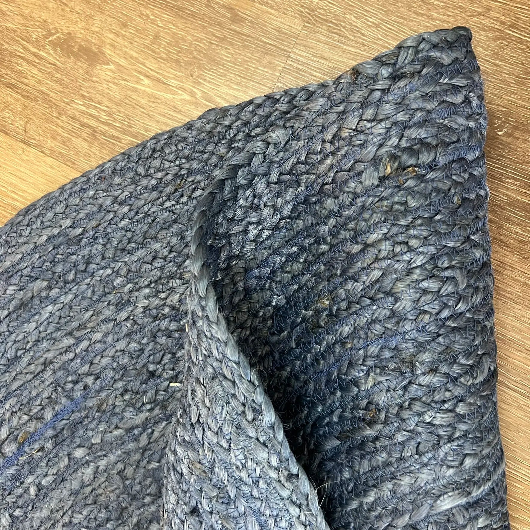 Zefyri Navy Blue Carpet (Round)