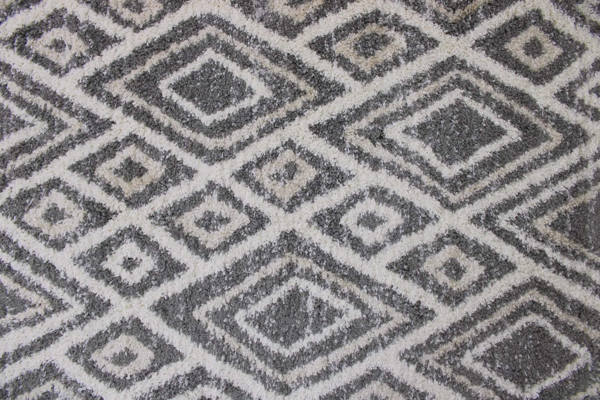 Mahek White, Grey Carpet (Rectangle)