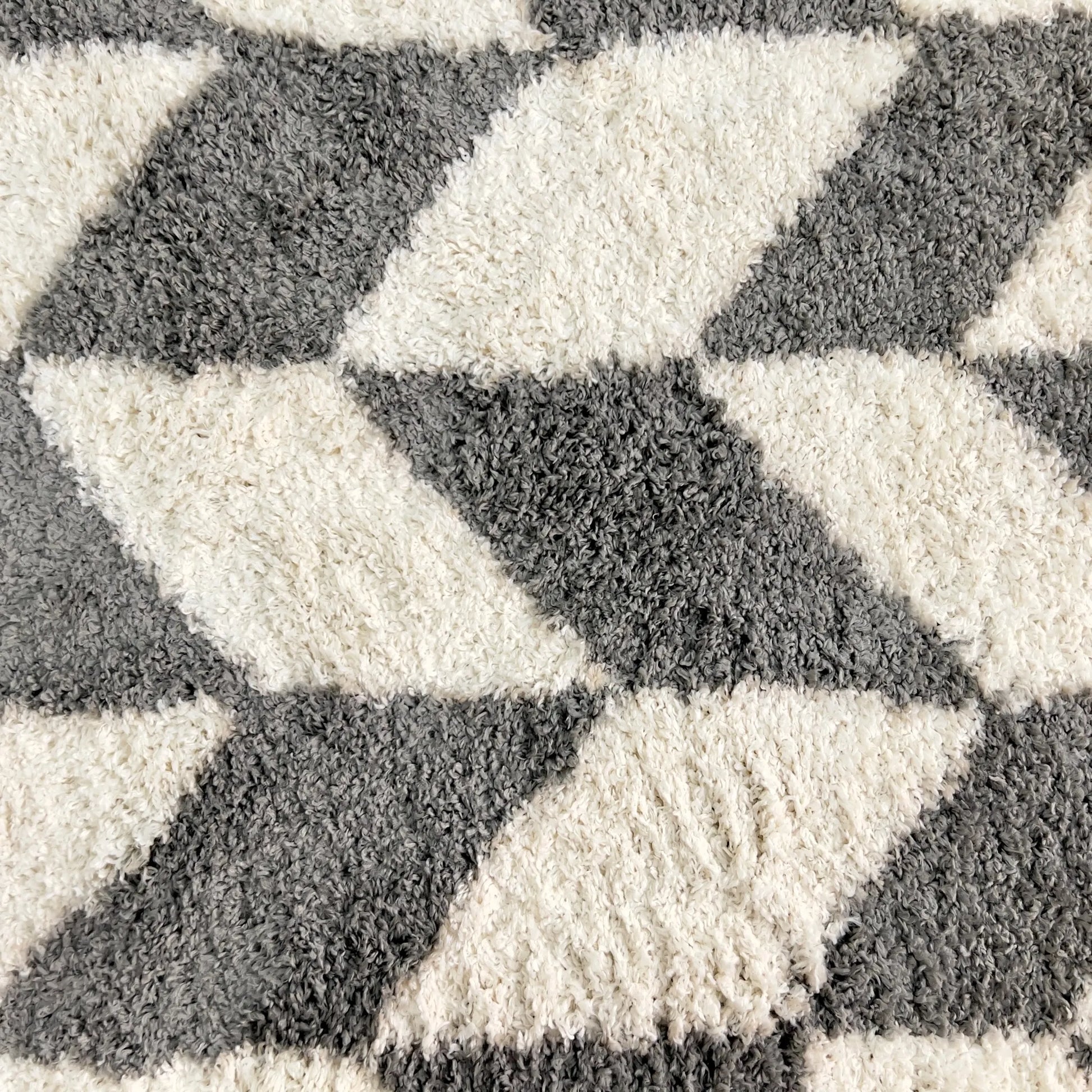 Arrow White, Grey Carpet (Rectangle)