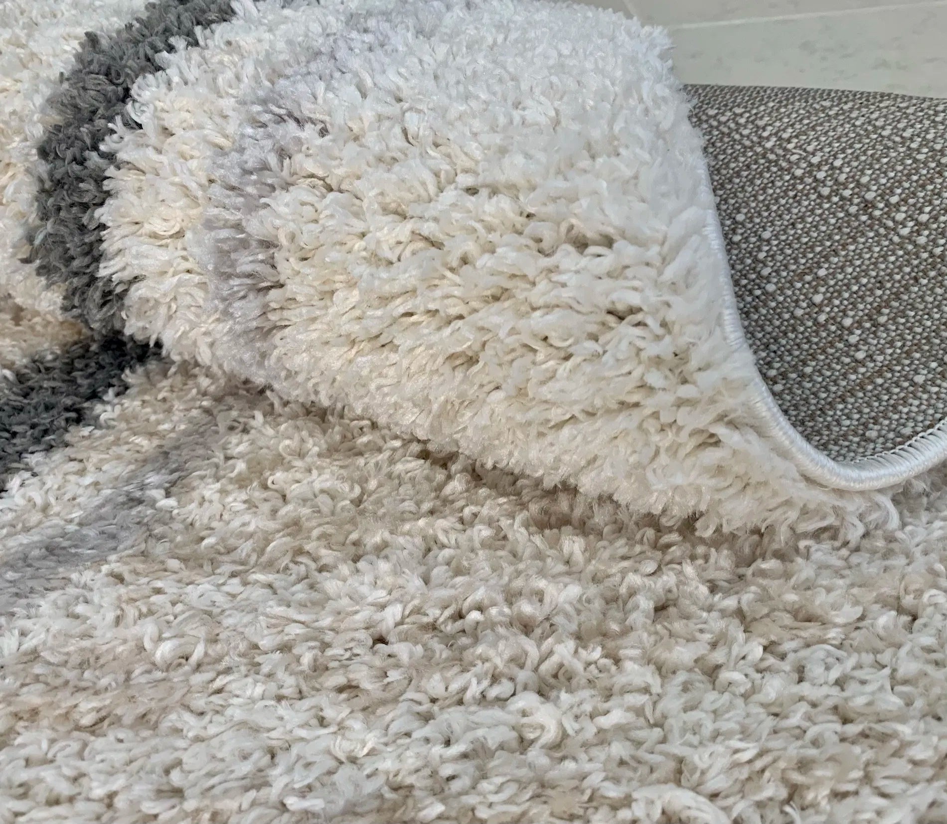 Musa-White,-Grey-Carpet-(Rectangle)