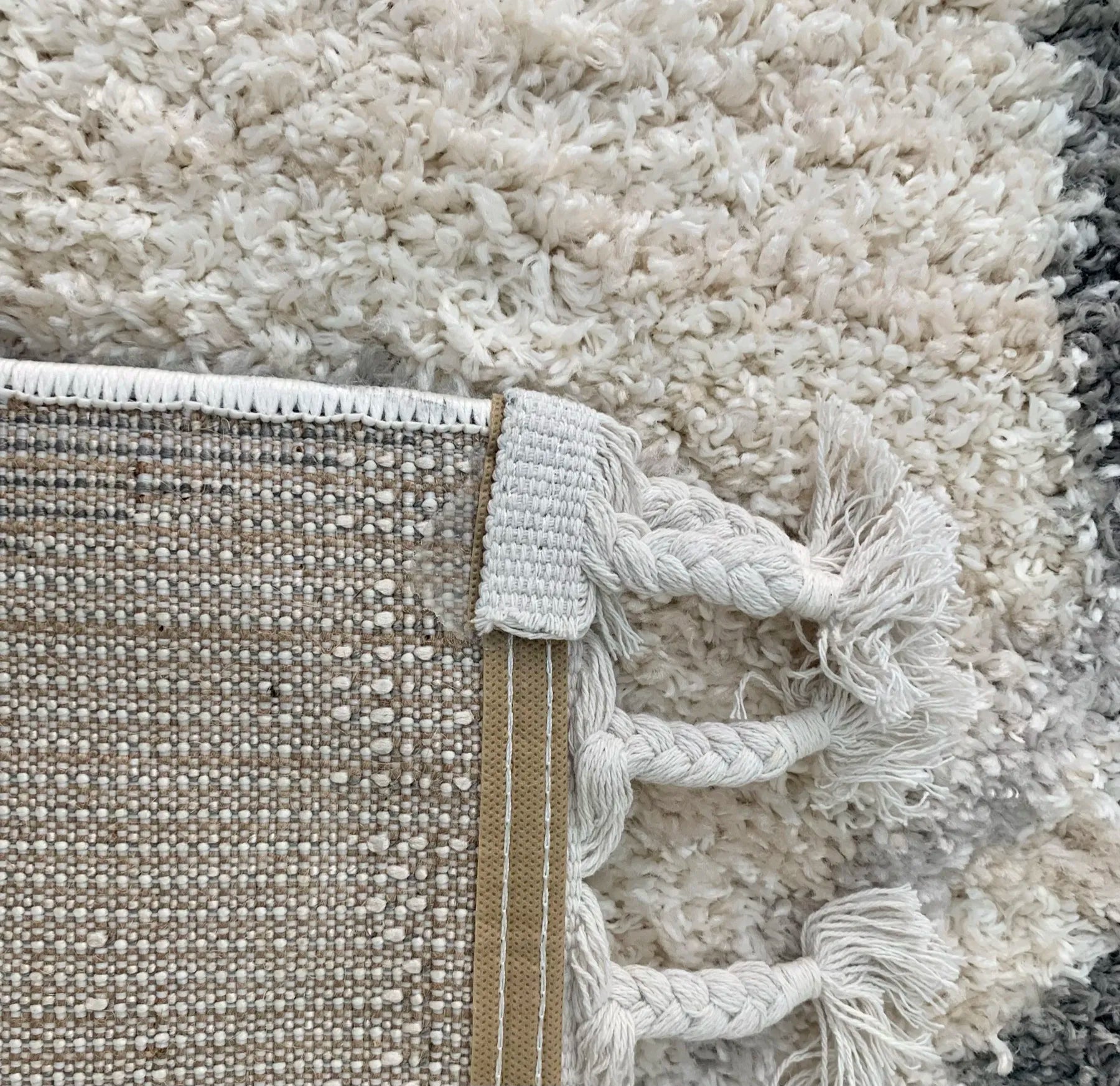 Musa-White,-Grey-Carpet-(Rectangle)