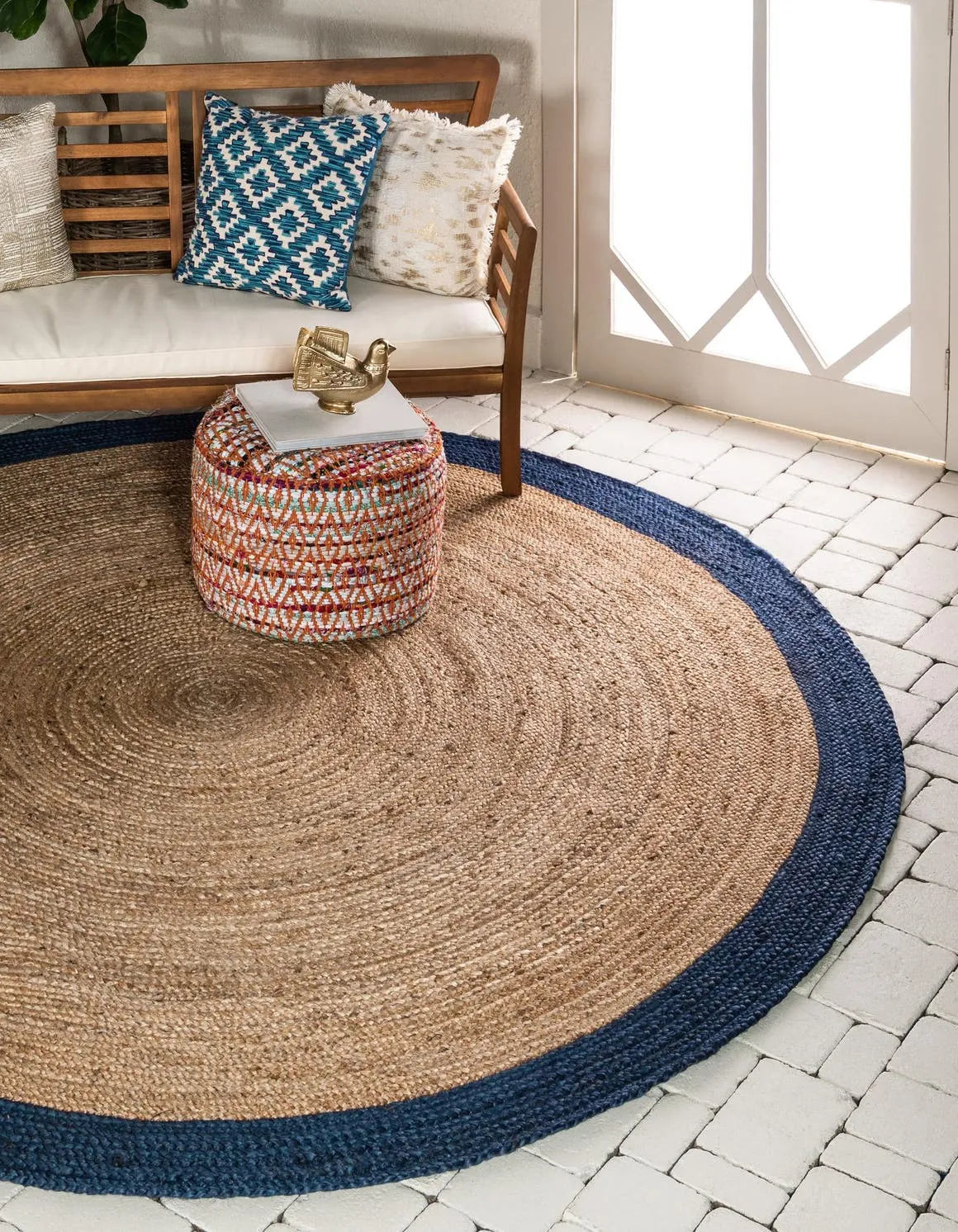 Siteia Beige, Navy Blue Carpet (Round)