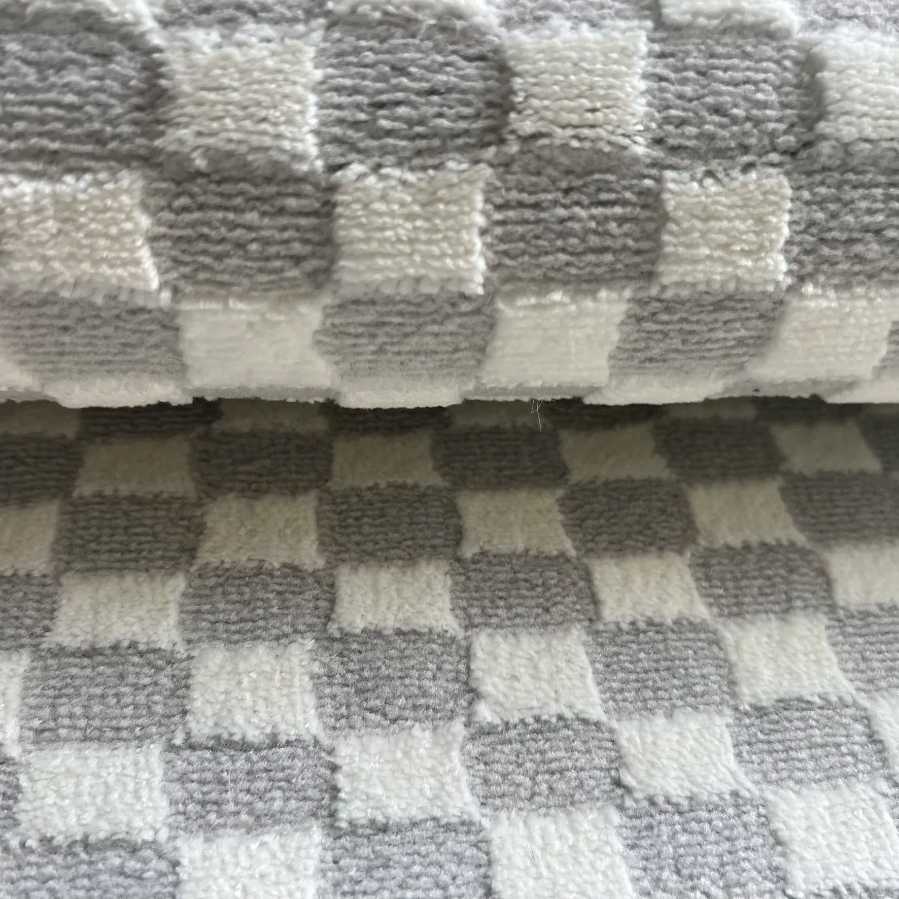 Garry Grey Carpet (Round)