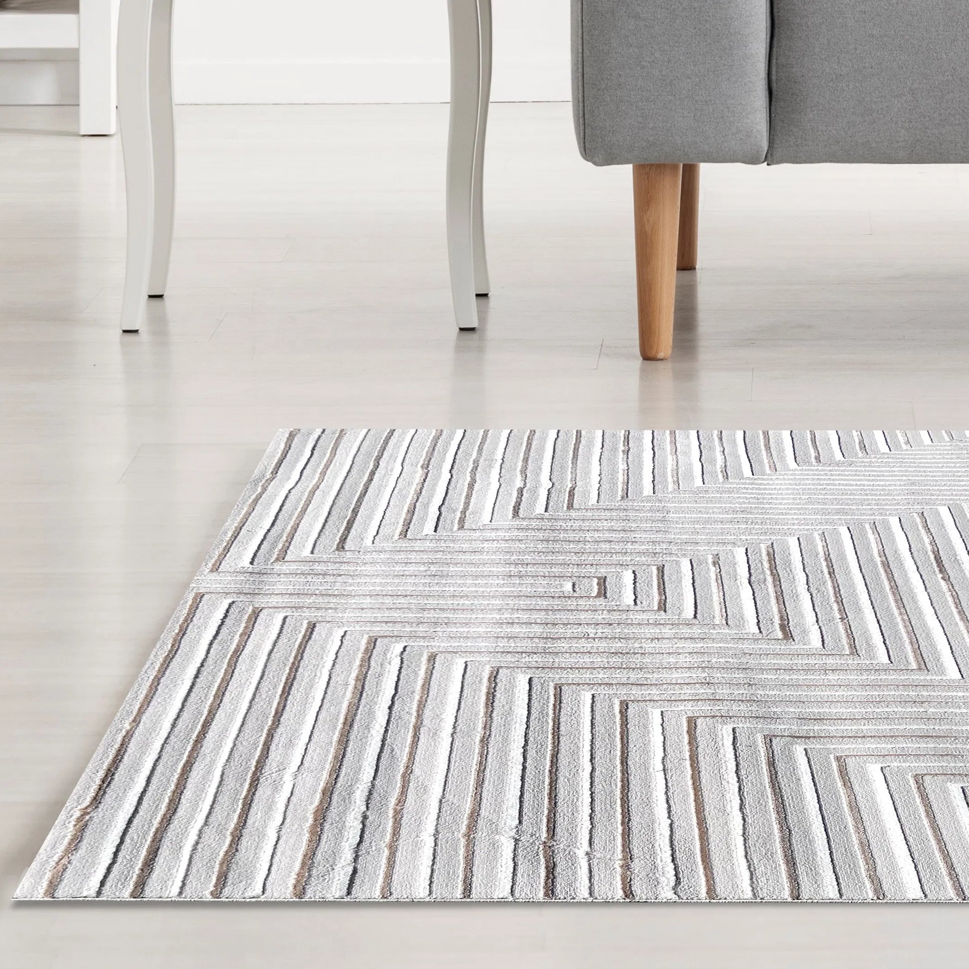 Lito Grey Carpet (Round)