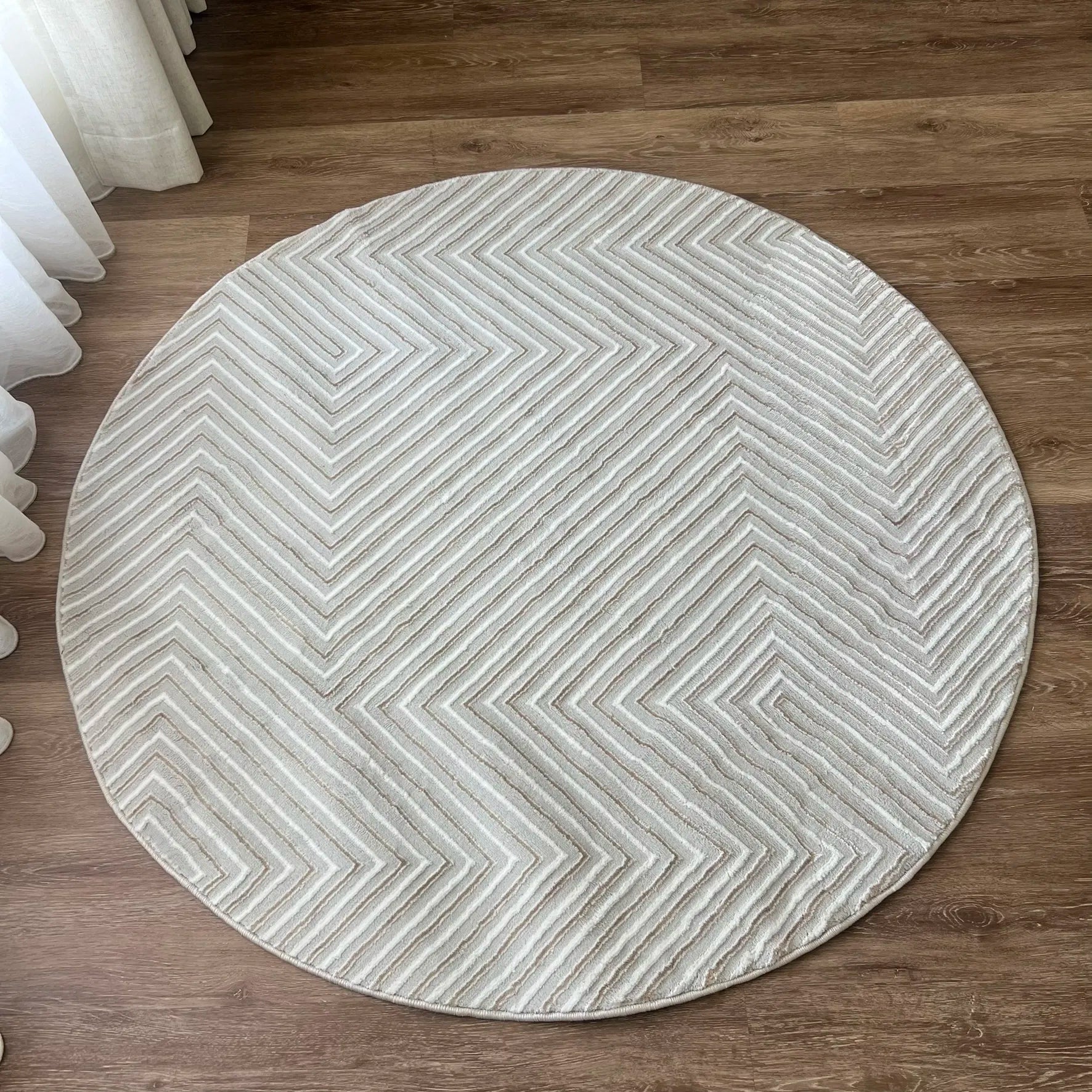 Indi Beige Carpet (Round)