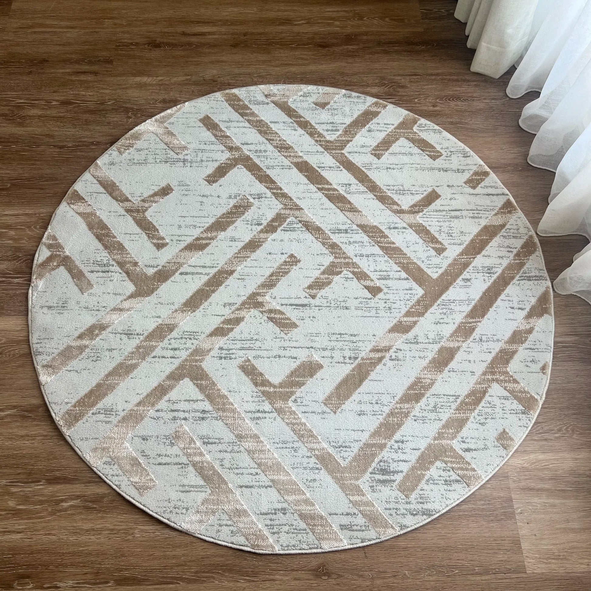 Lupin Grey, Beige Carpet (Round)