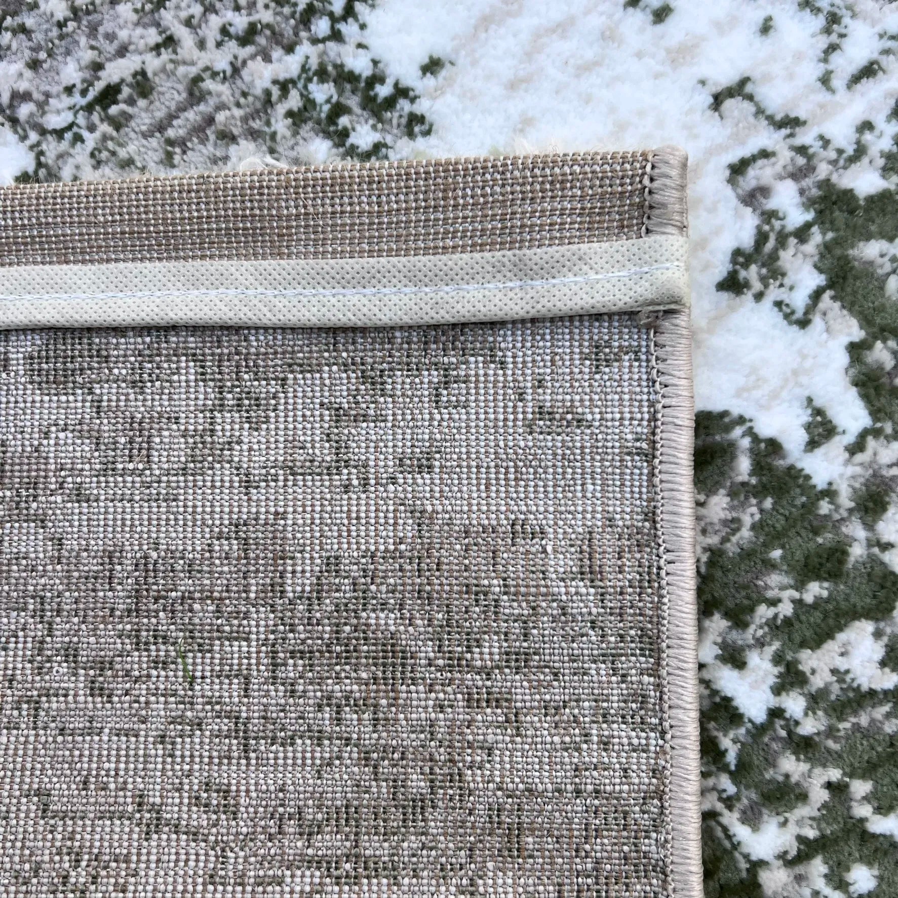 Dew Beige, Green Carpet (Runner)