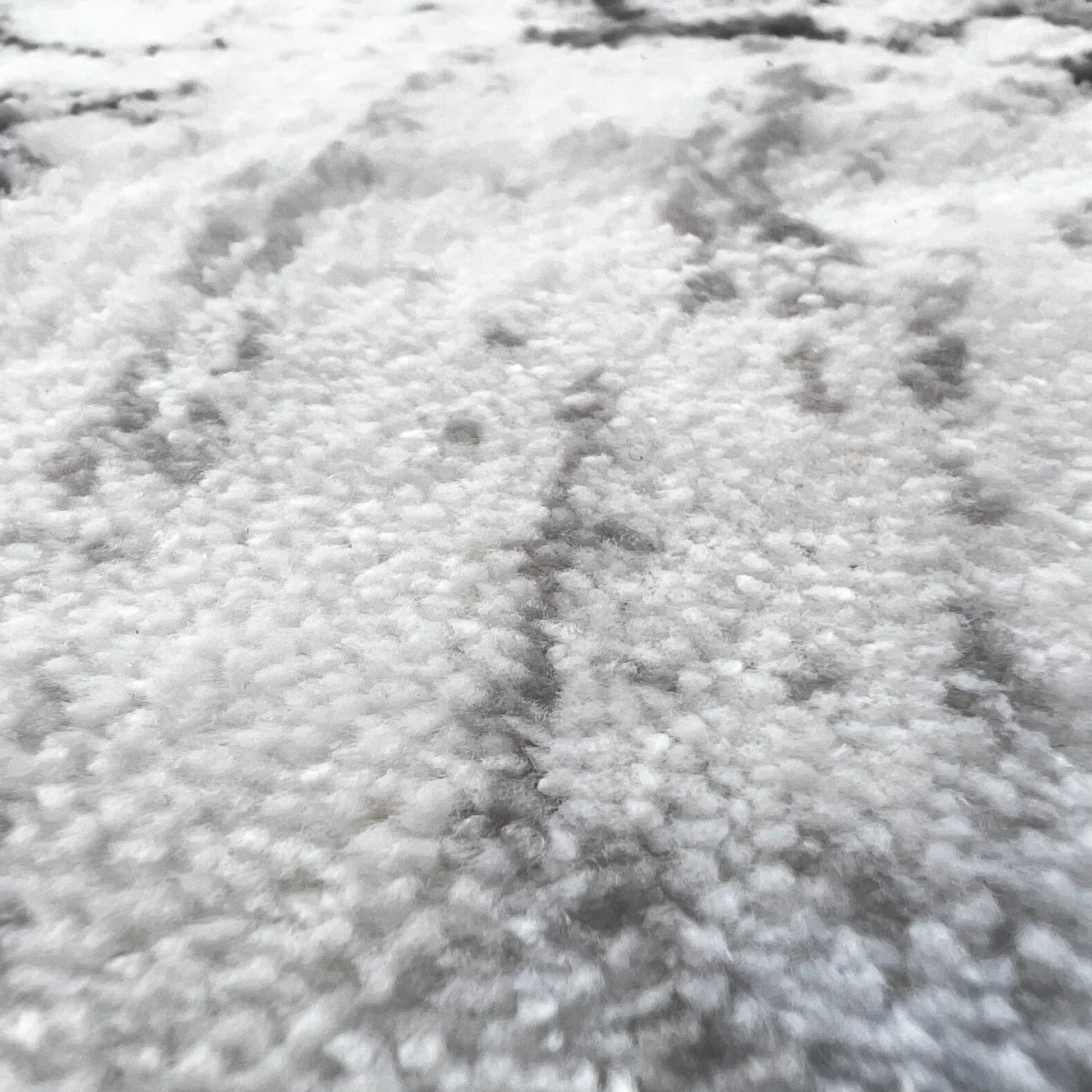 Supremo Grey, Black Carpet (Runner)