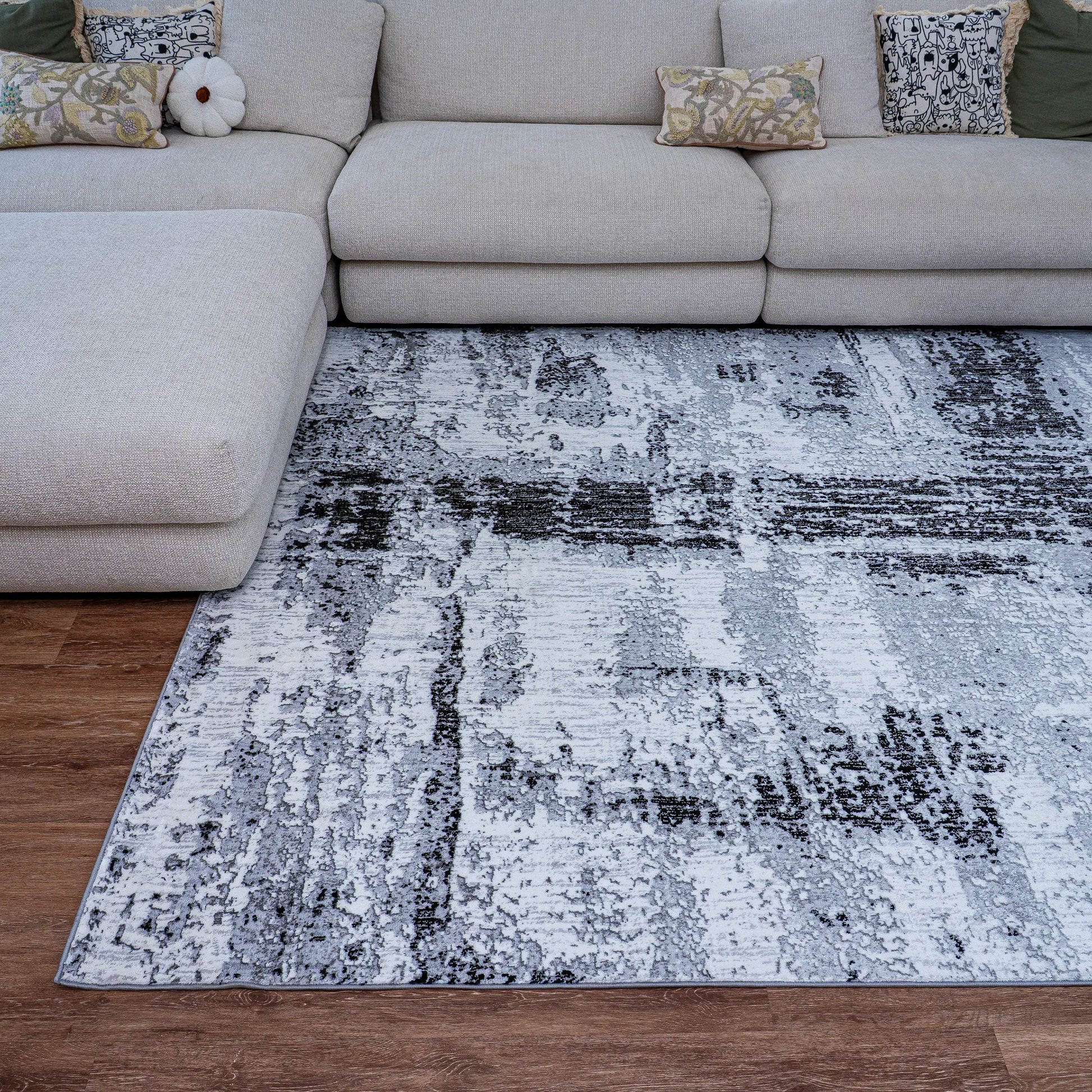 Supremo Grey, Black Carpet (Rectangle)