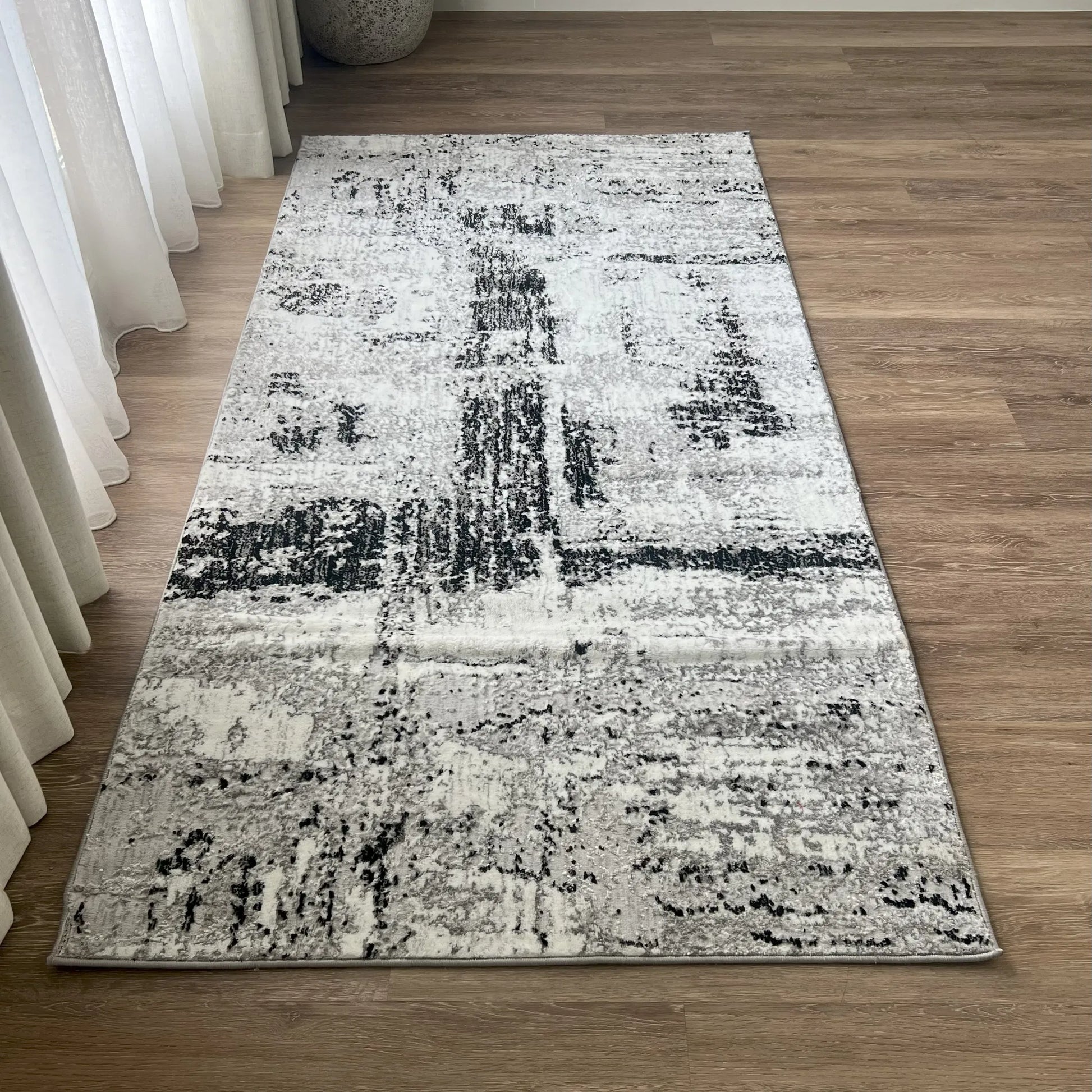 Supremo Grey, Black Carpet (Runner)