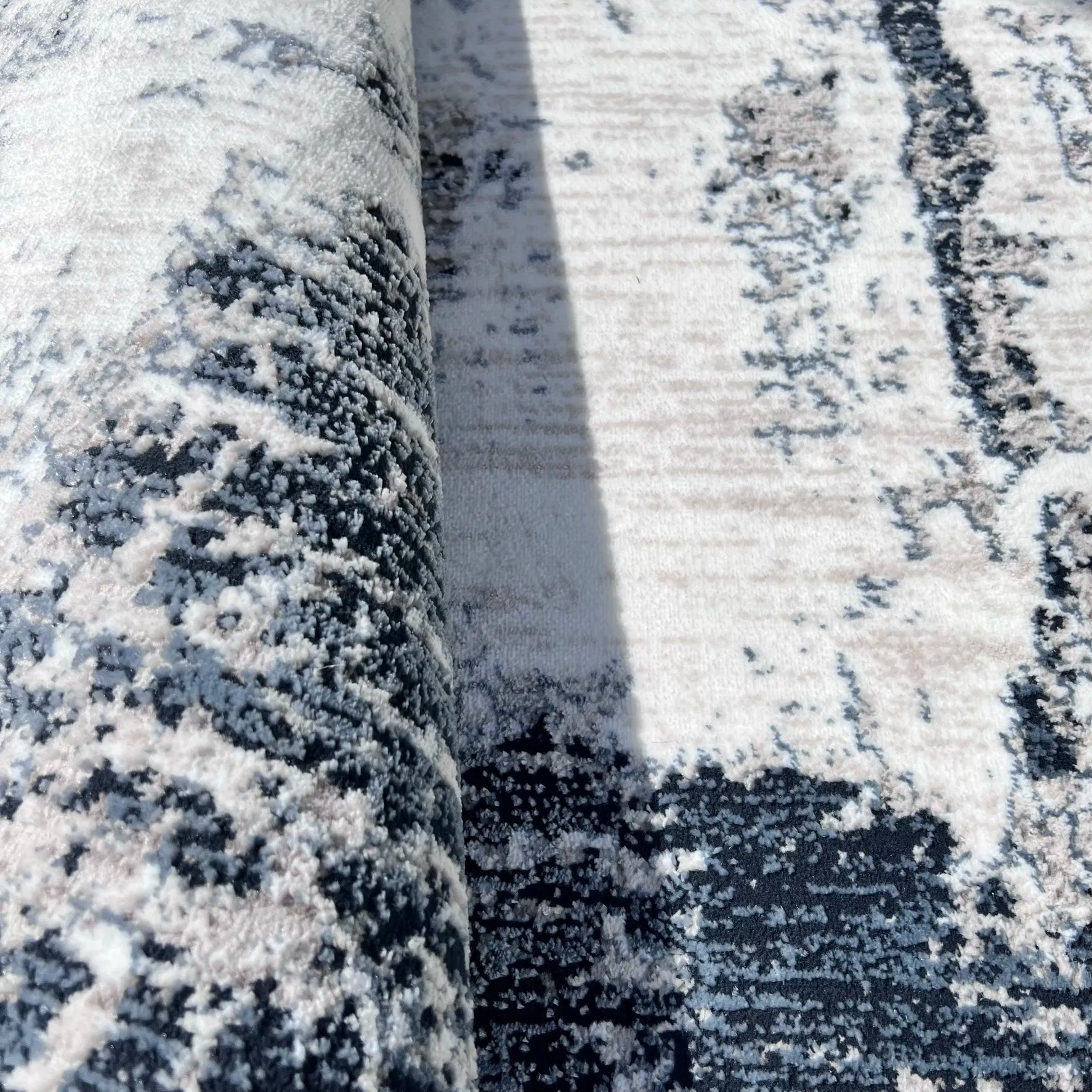 Shatha Beige, Navy Blue Carpet (Runner)