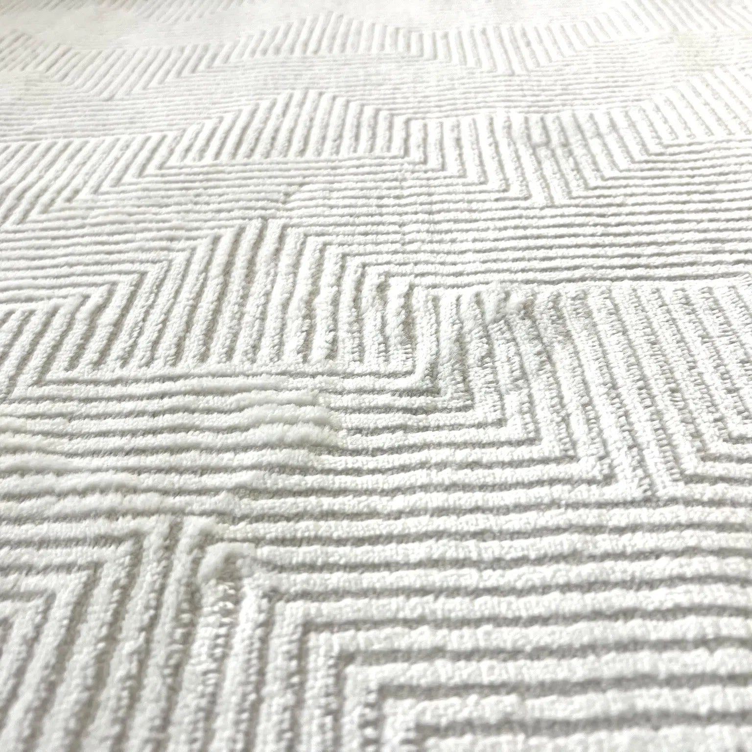 Mohen Cream Carpet (Square)