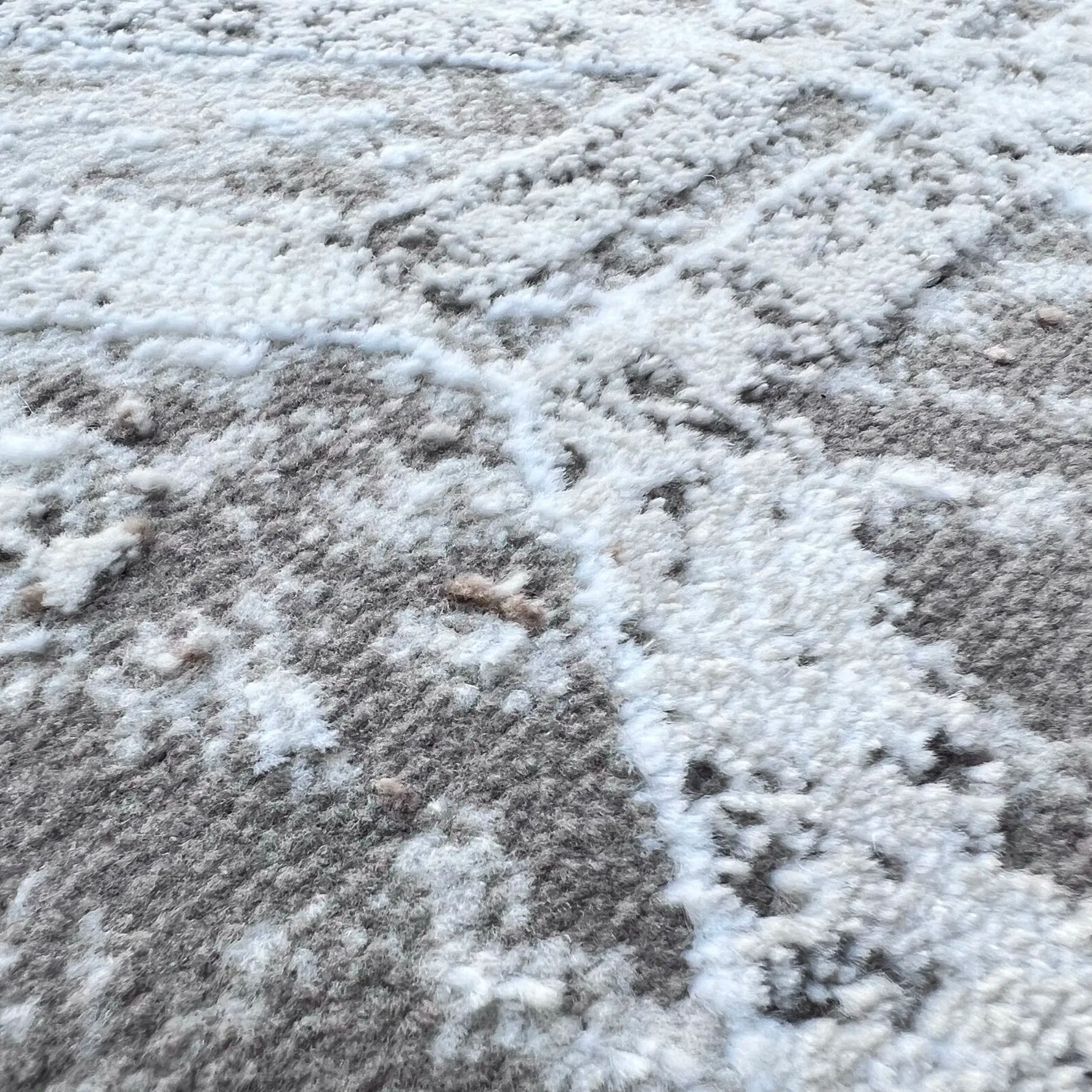 Yaris Beige, Brown Carpet (Rectangle)