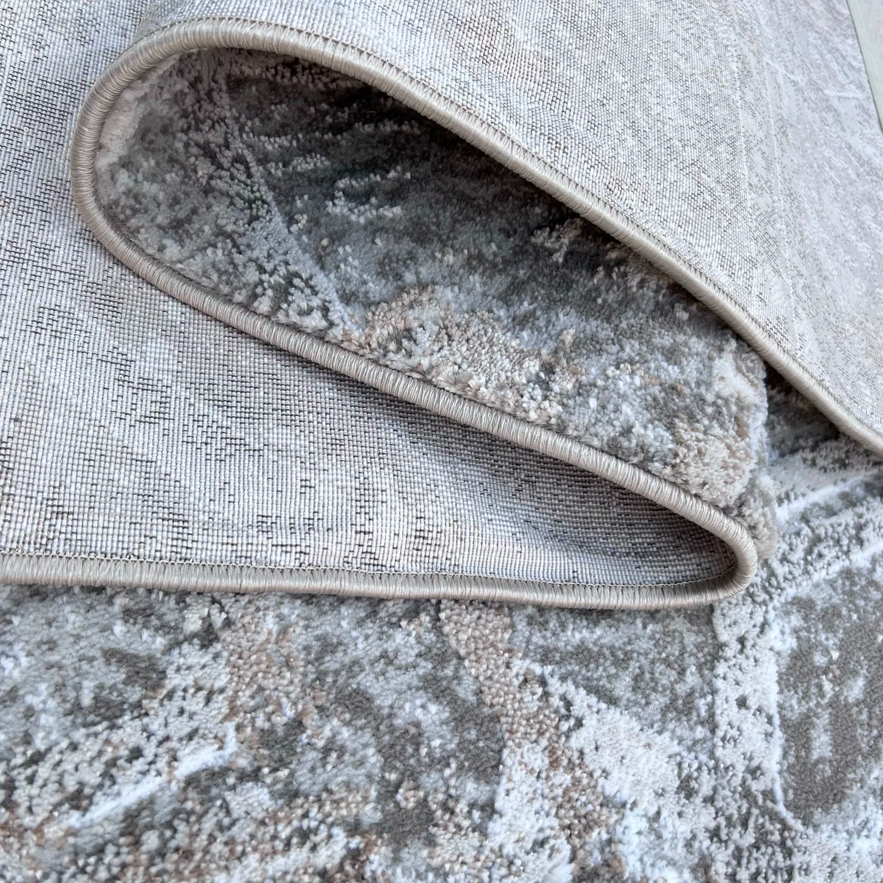 Yaris Beige, Brown Carpet (Rectangle)