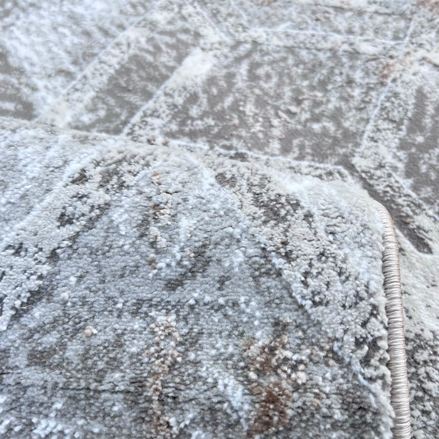 Yaris Beige, Brown Carpet (Rectangle)