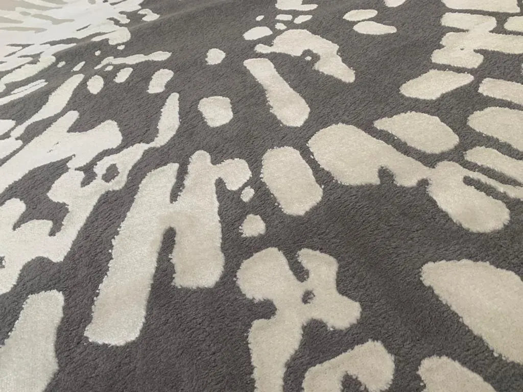 Glass Break rug-Grey  -Medium Pile-Multiple Sizes