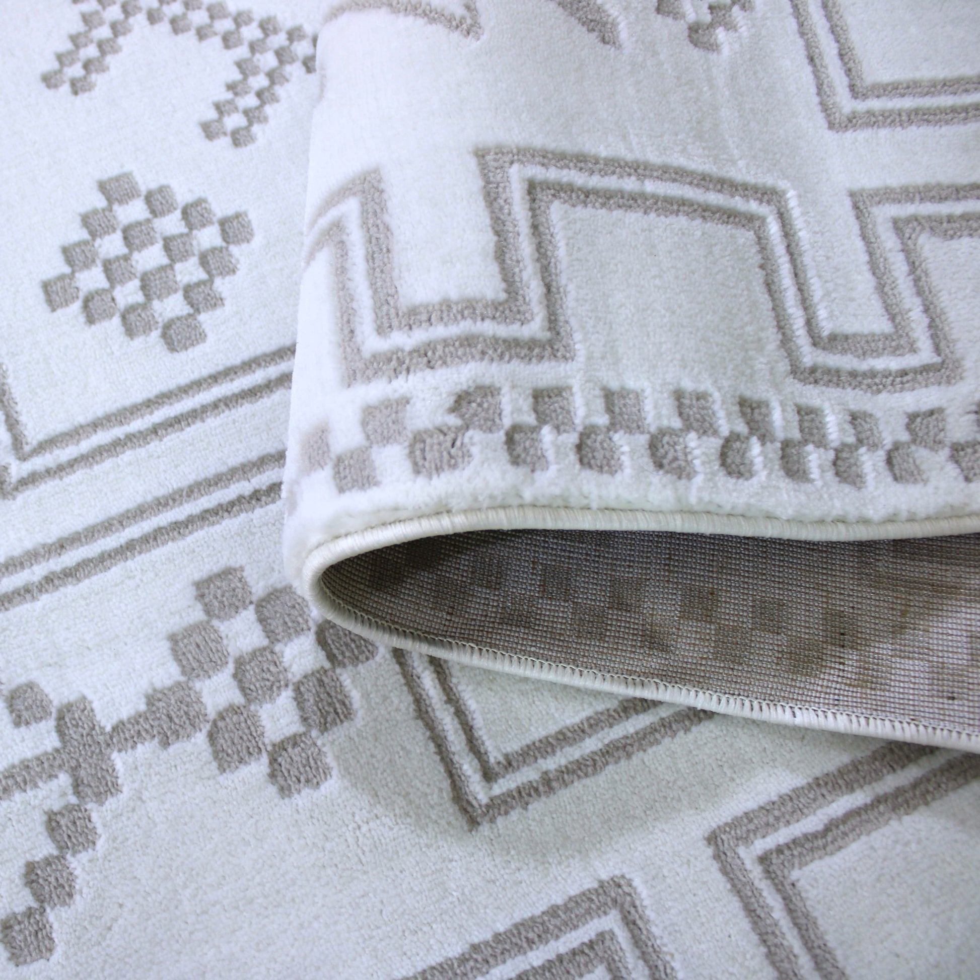 Simplicity-9892-Cream-5 - Handpicked Furniture AE