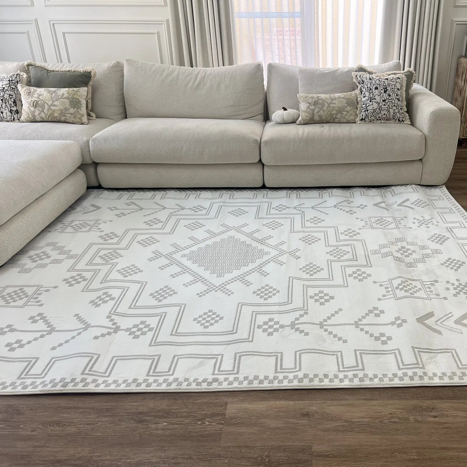 Xylo Cream Carpet (Rectangle)