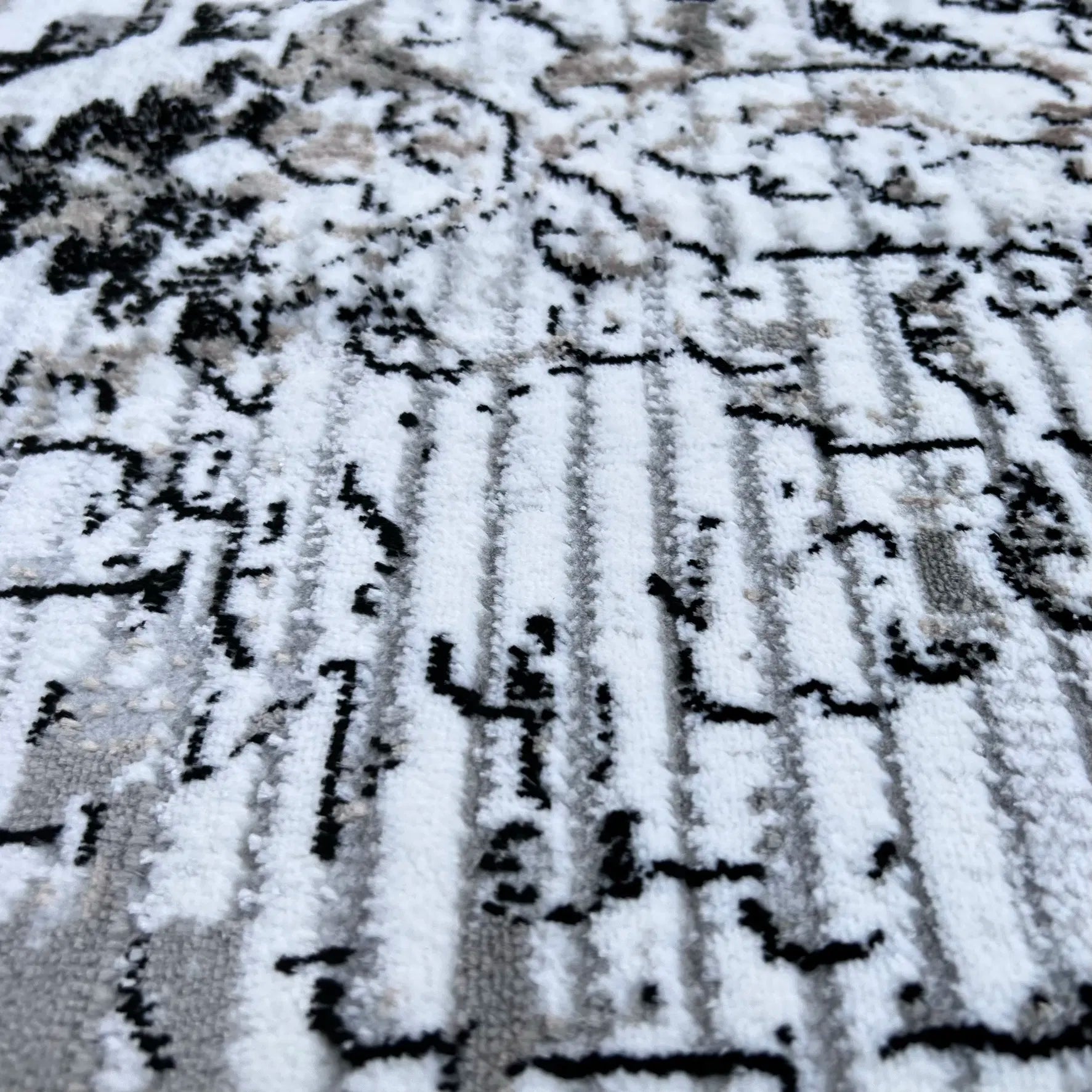 Mystery Grey, Black Carpet (Rectangle)