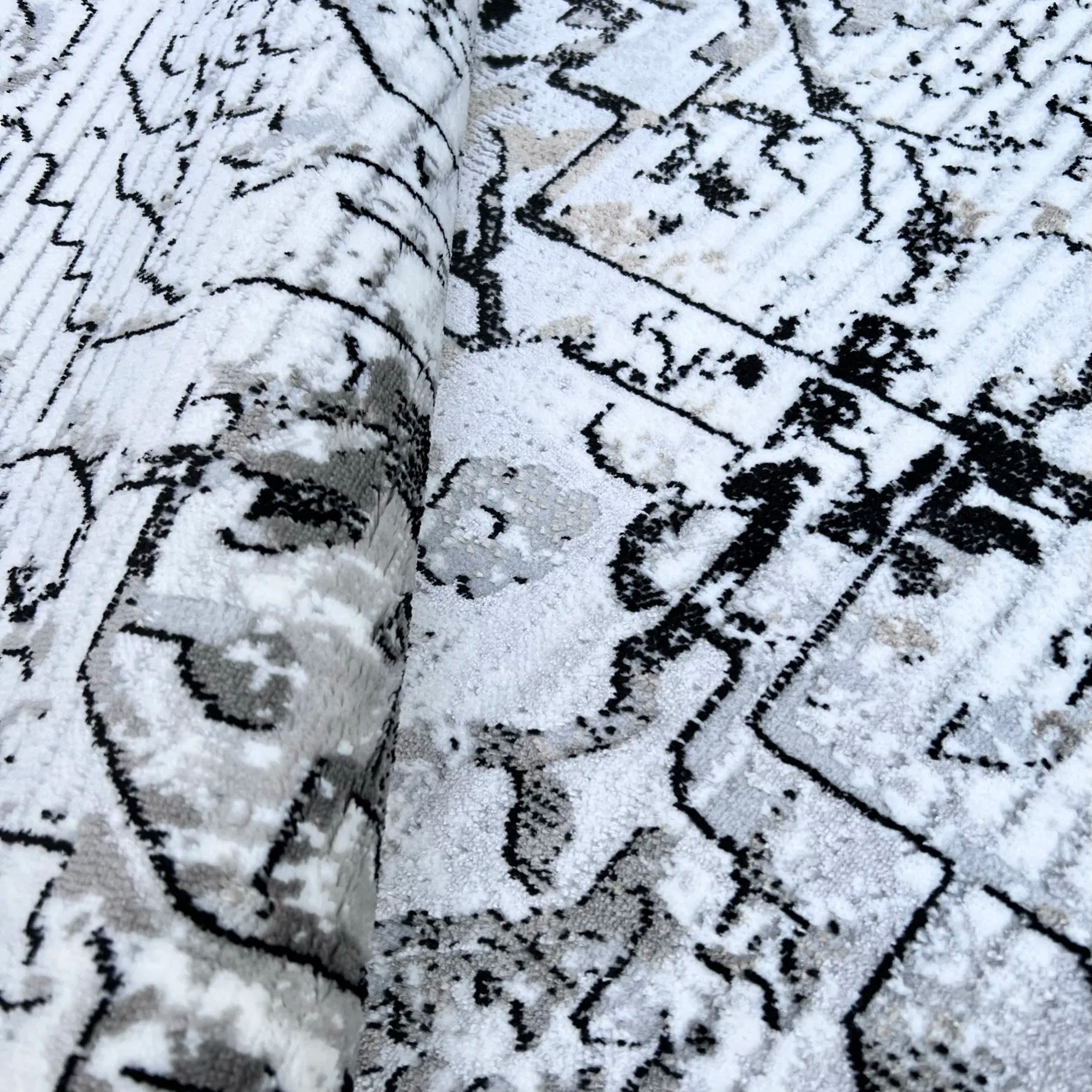 Mystery Grey, Black Carpet (Rectangle)