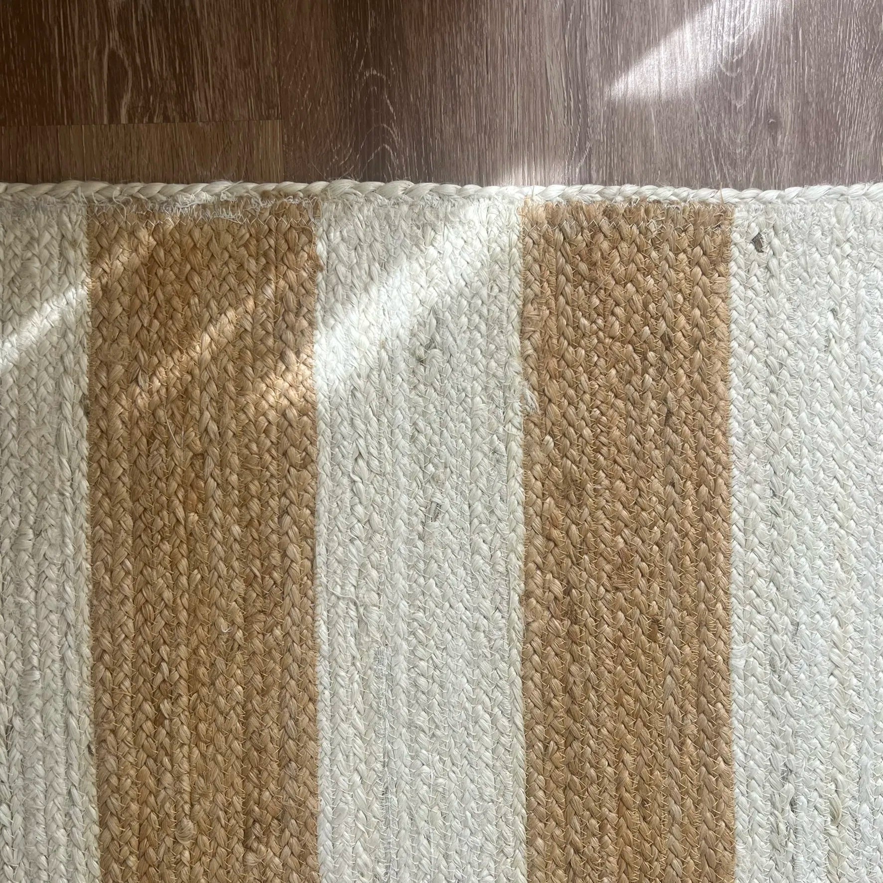 Lavrio Natural Beige, White Carpet (Rectangle)