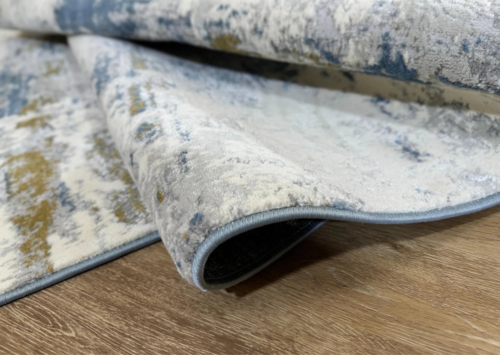 Sur Grey Sky Blue Carpet (Rectangle)