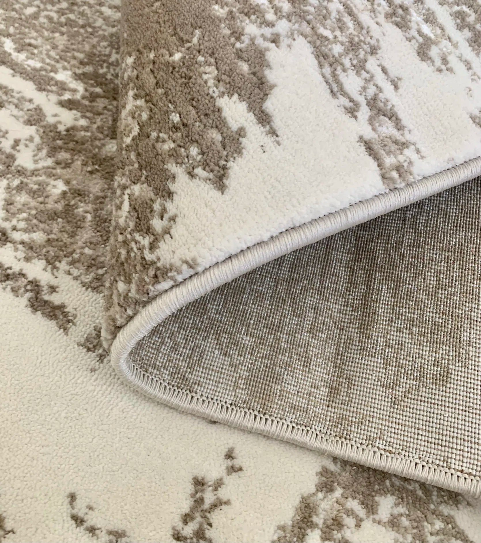 Orion Beige, White Carpet (Rectangle)