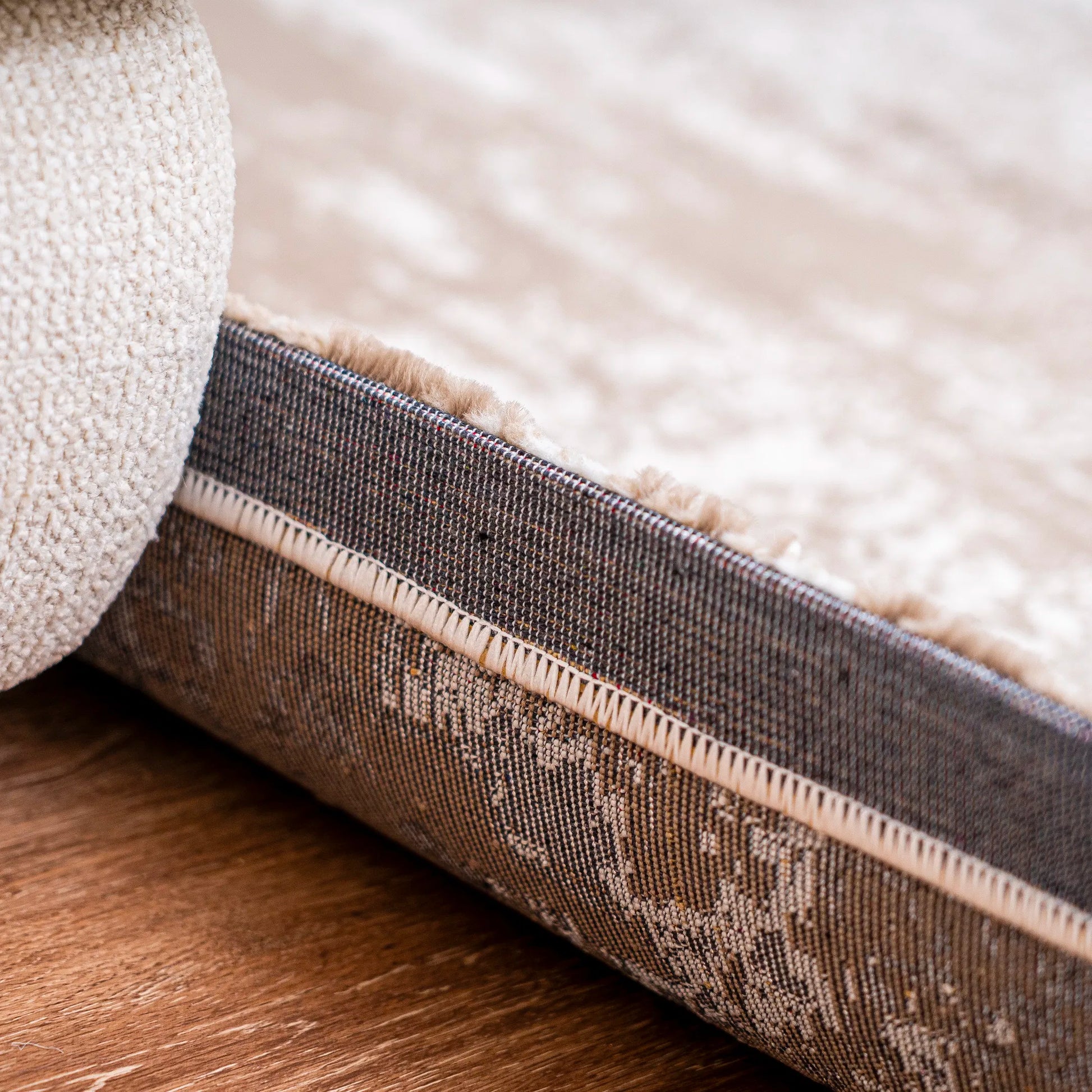 Orion Beige, White Carpet (Rectangle)