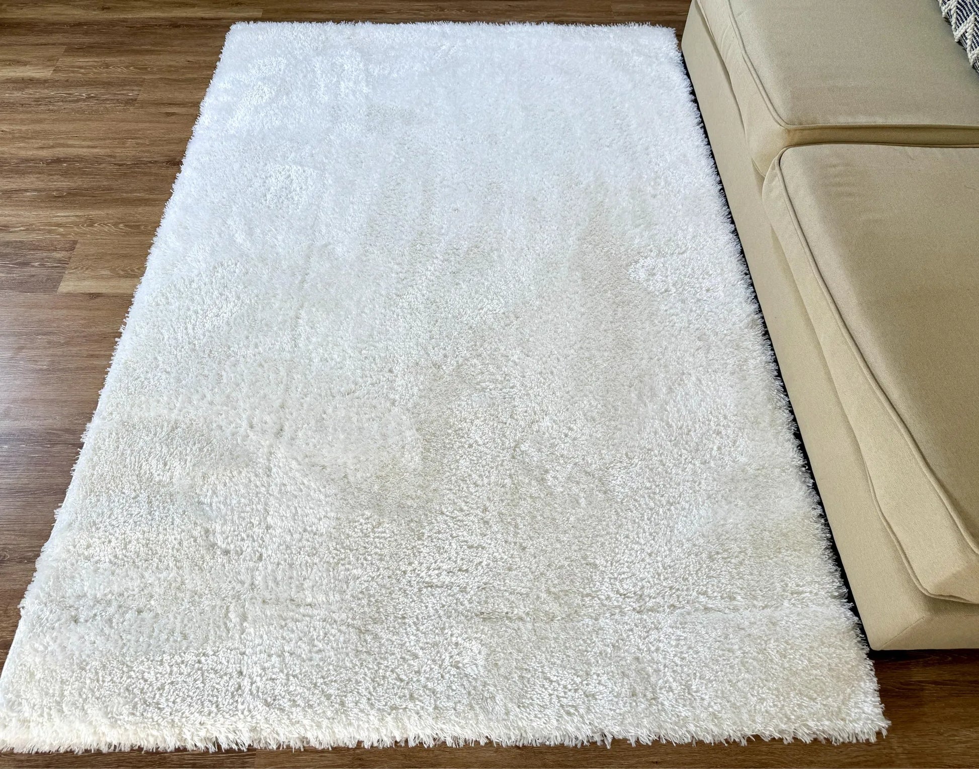 Fluffy White Carpet (Runner)