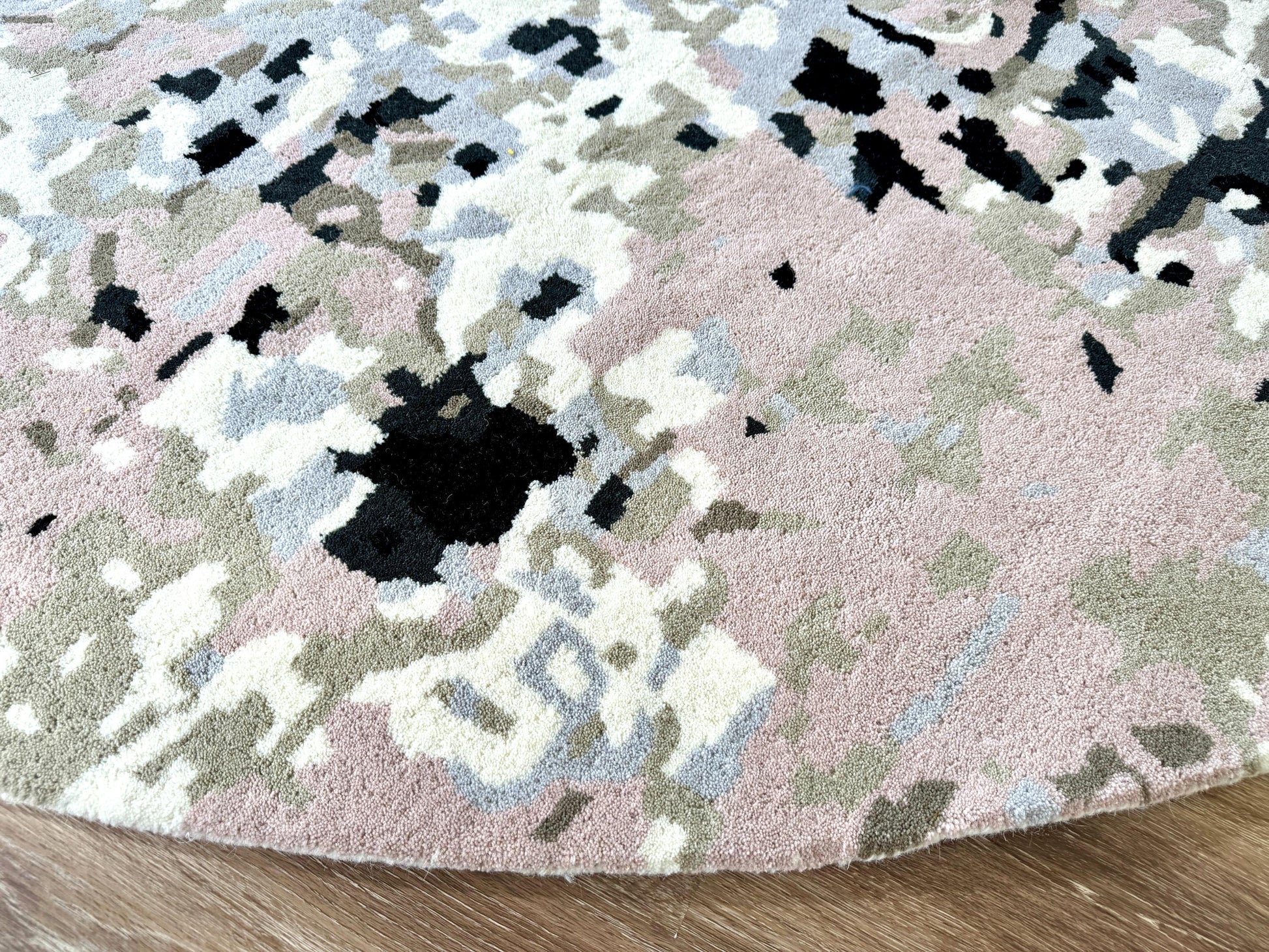 WOOLSILKABSTRACT-YA20221220-Beige-4 - Handpicked Furniture AE